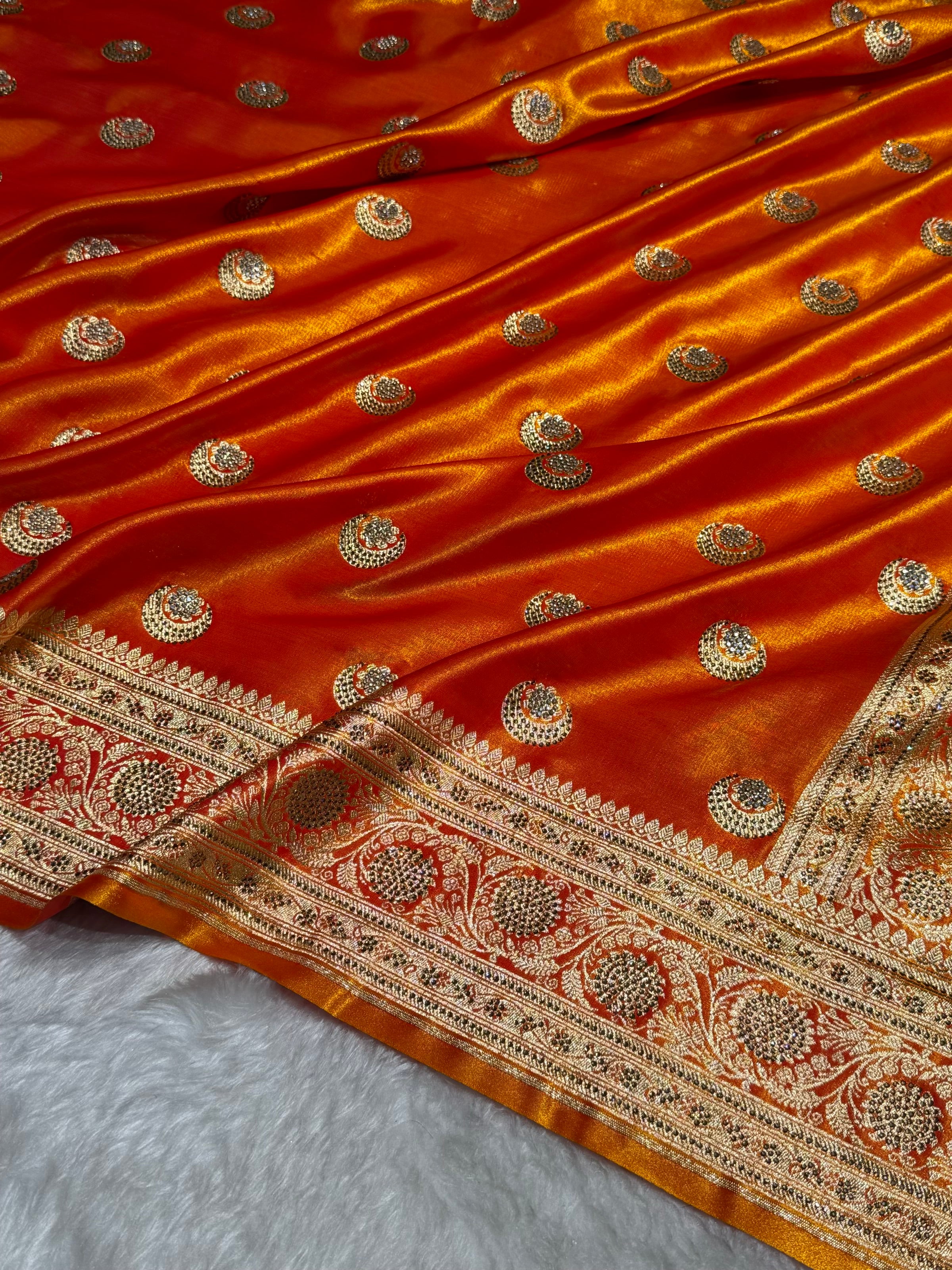 Fire Gold Chand Tara Boota With Traditional Banarasi Swarovski Work BSS04 (R)