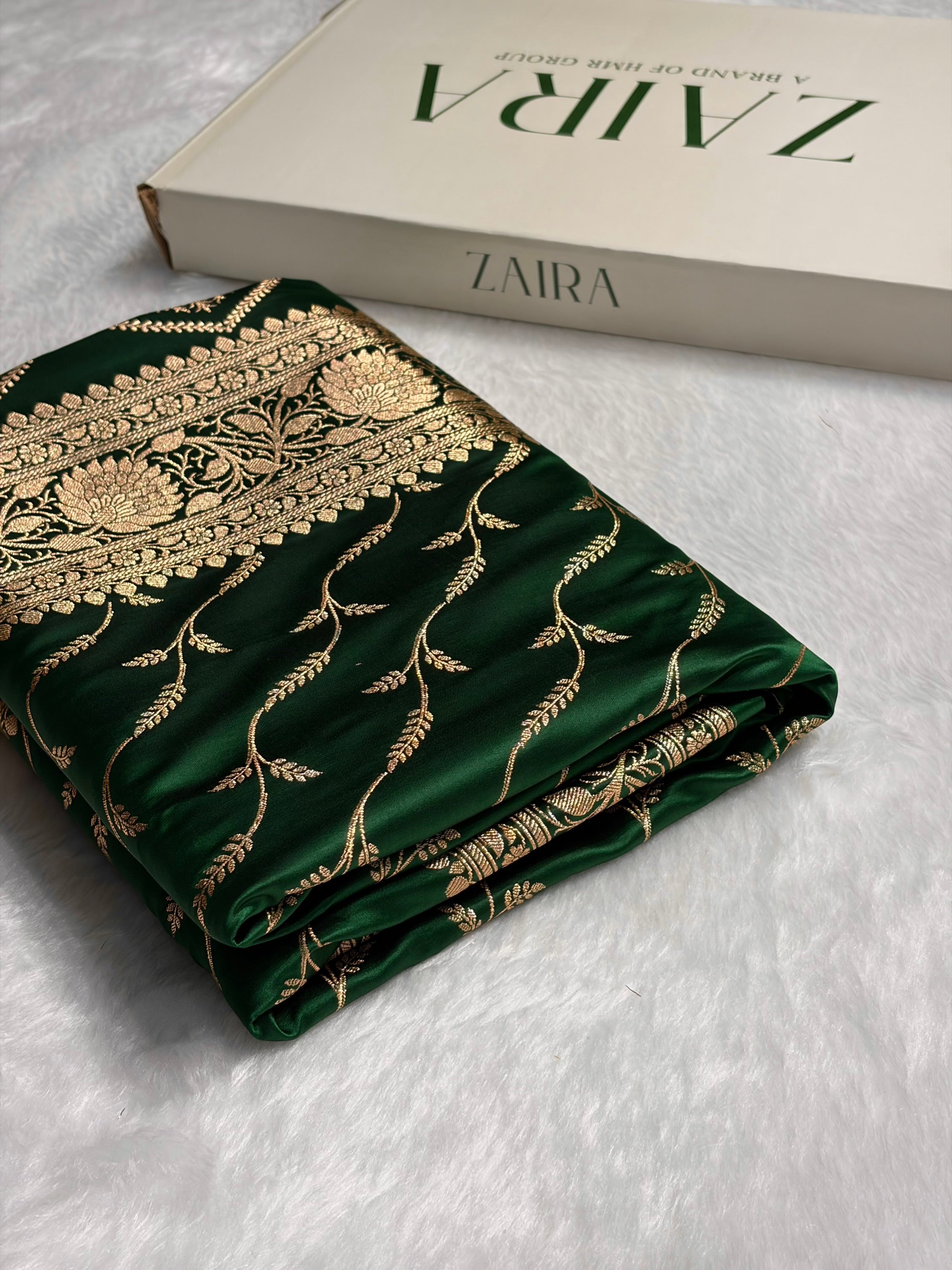 Bottle Green Pattern Satin Katan Silk saree SK37