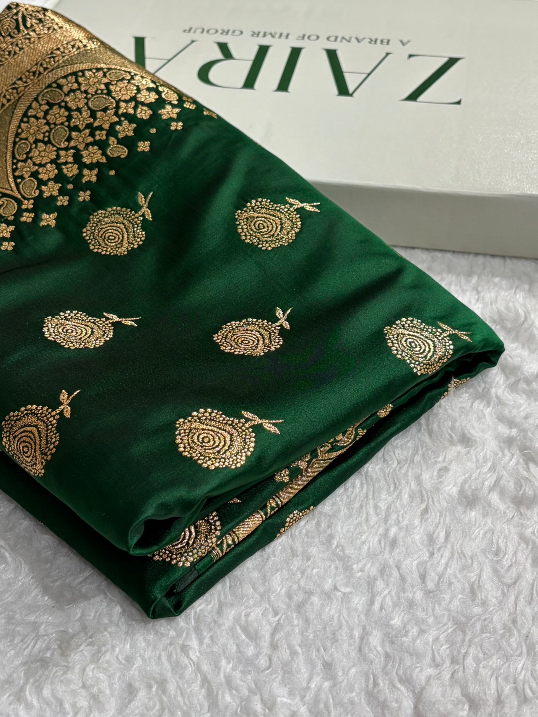 Banarasi Satin Katan Saree With Boota in Bottle Green Shades SK111