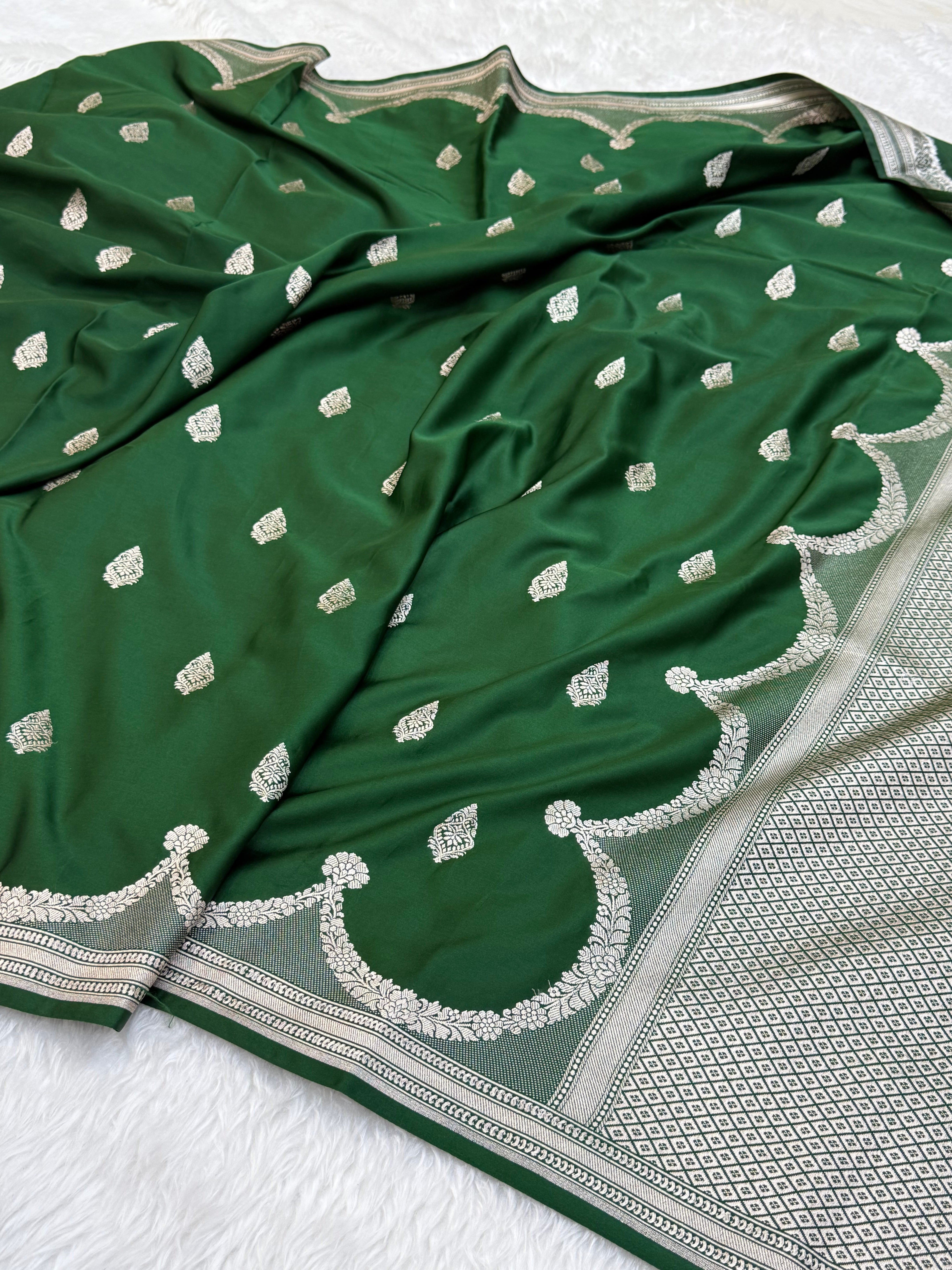 Bottle Green Scallop Mashru Silk Saree