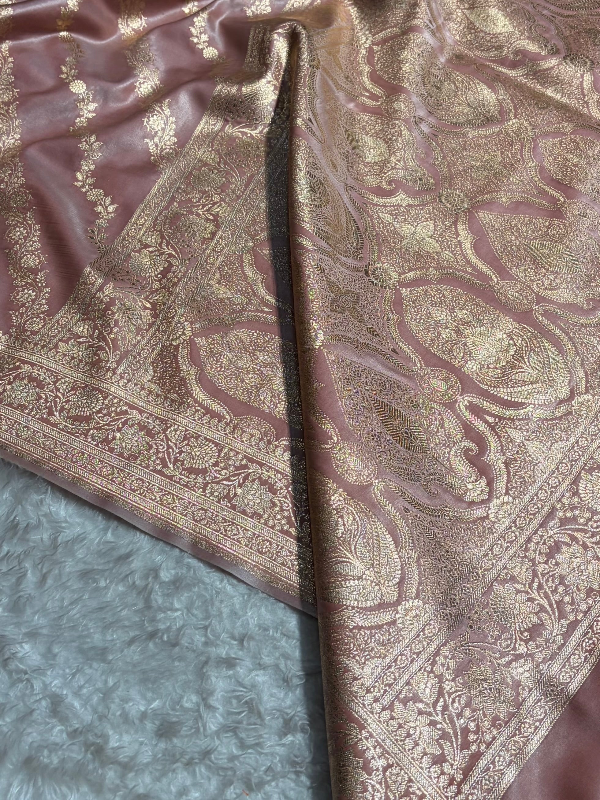 Banarasi Light Weight Satin Silk Mauve Cross Pattern SS10