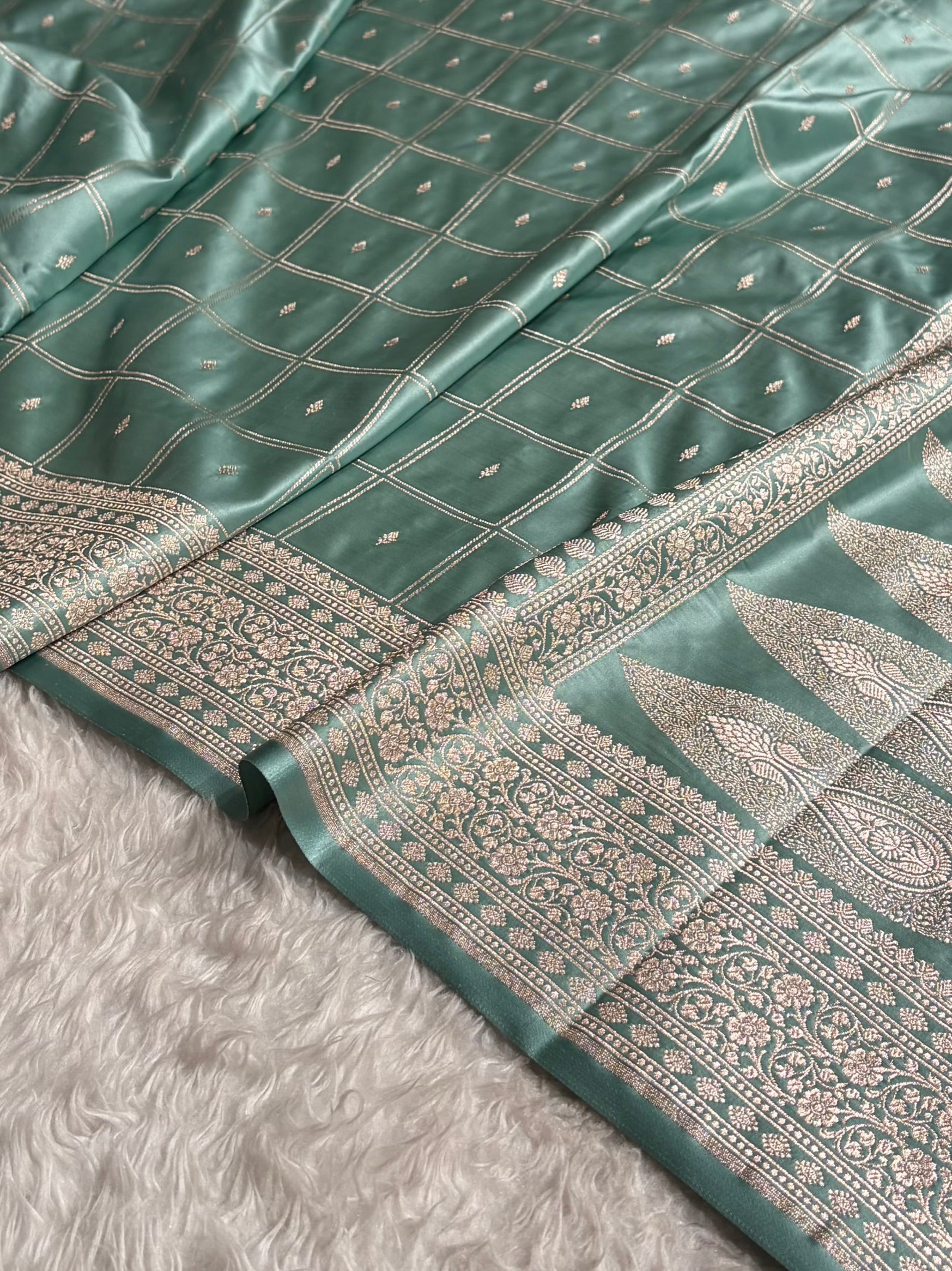 Sea Green Shades Banarasi With Floral Border Mashru Silk Saree MSM-124