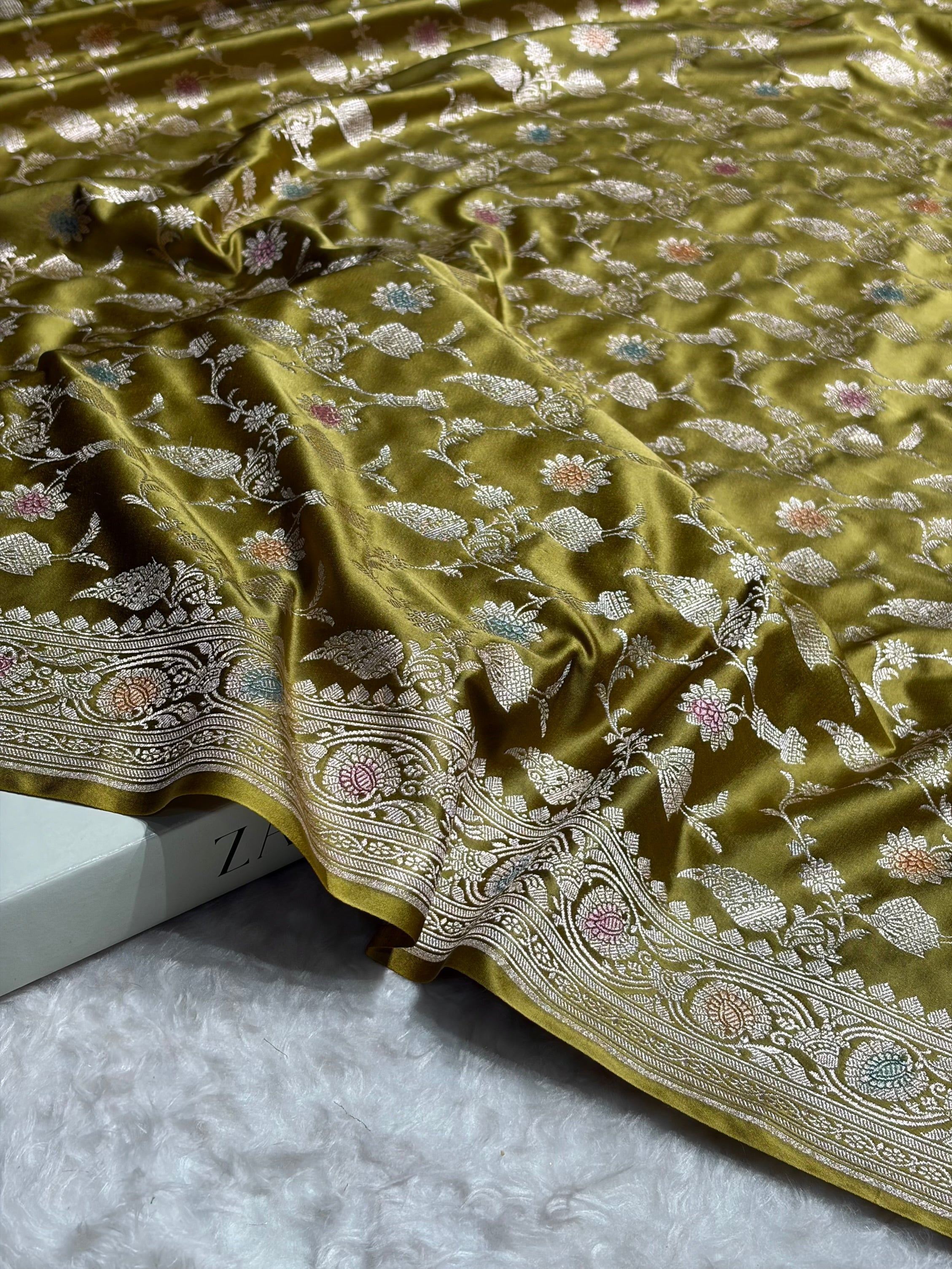 Olive Green Shades In Banarasi Minakari Jaal Mashru Silk Saree MS42