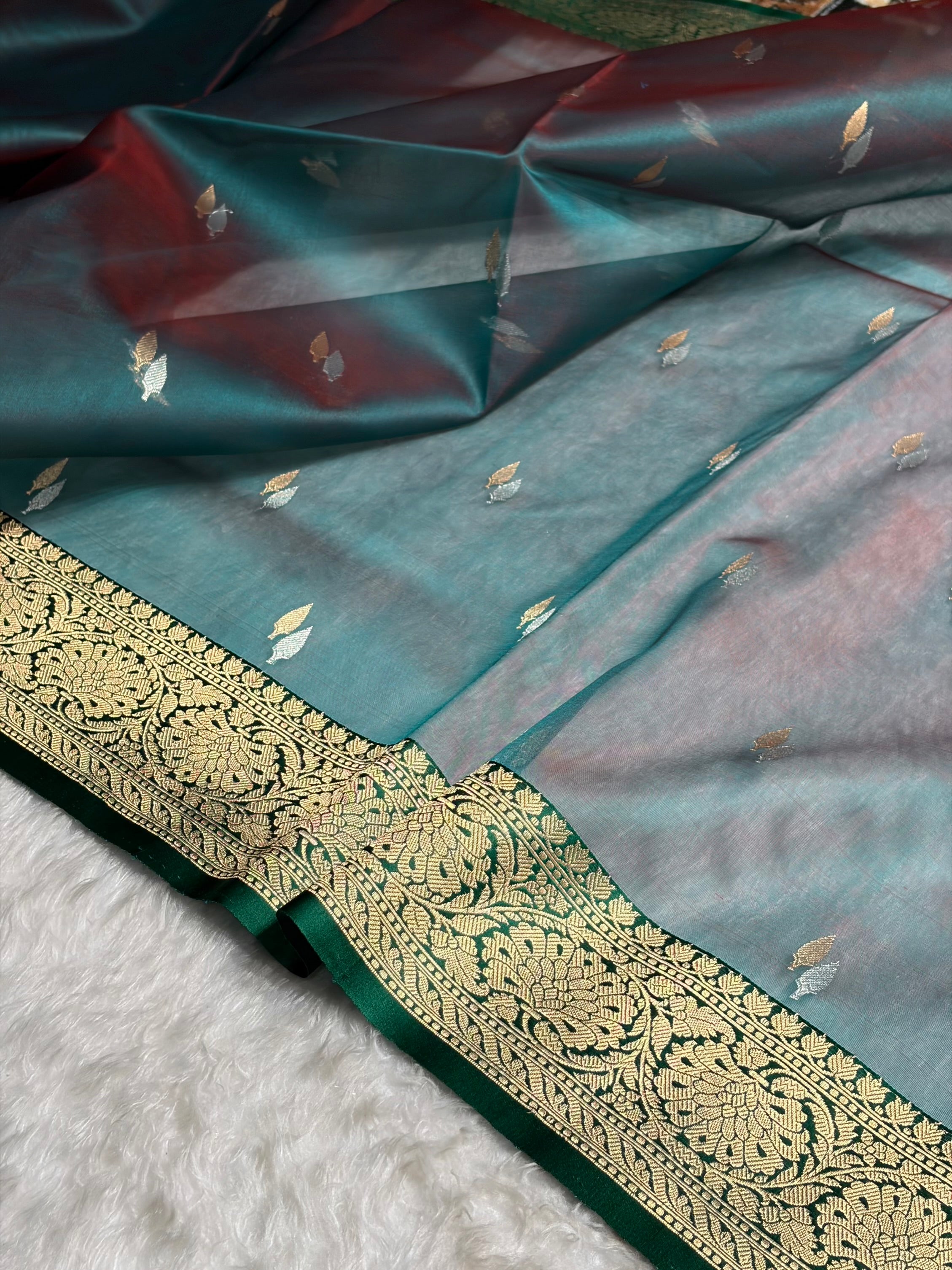 Contrast Pure Banarasi Organza Reddish Rama With Bottle Green Floral Banarasi Silk Saree PO-12