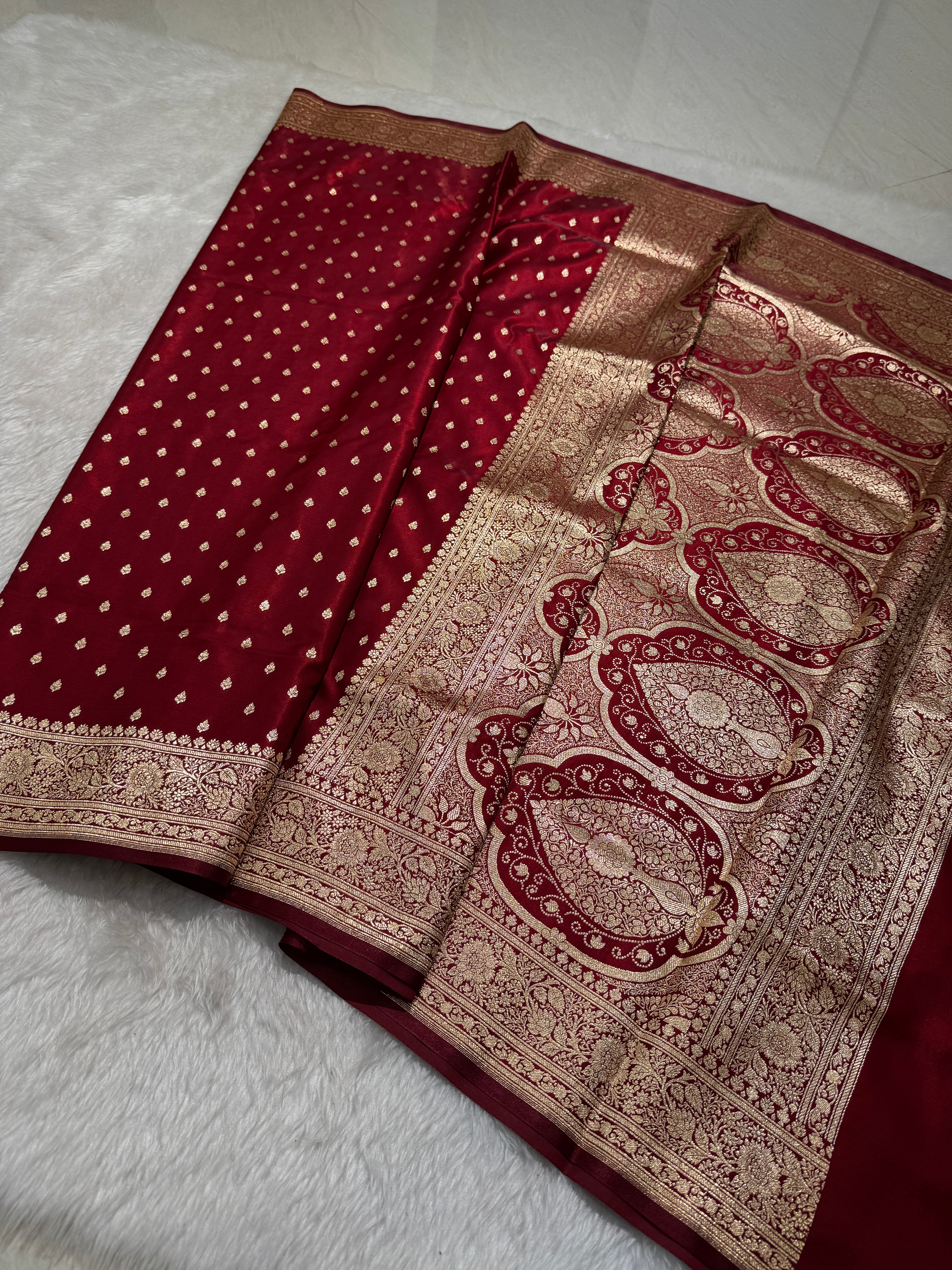 Ultra Light Weight Satin Silk Booti in Red Shades SS06