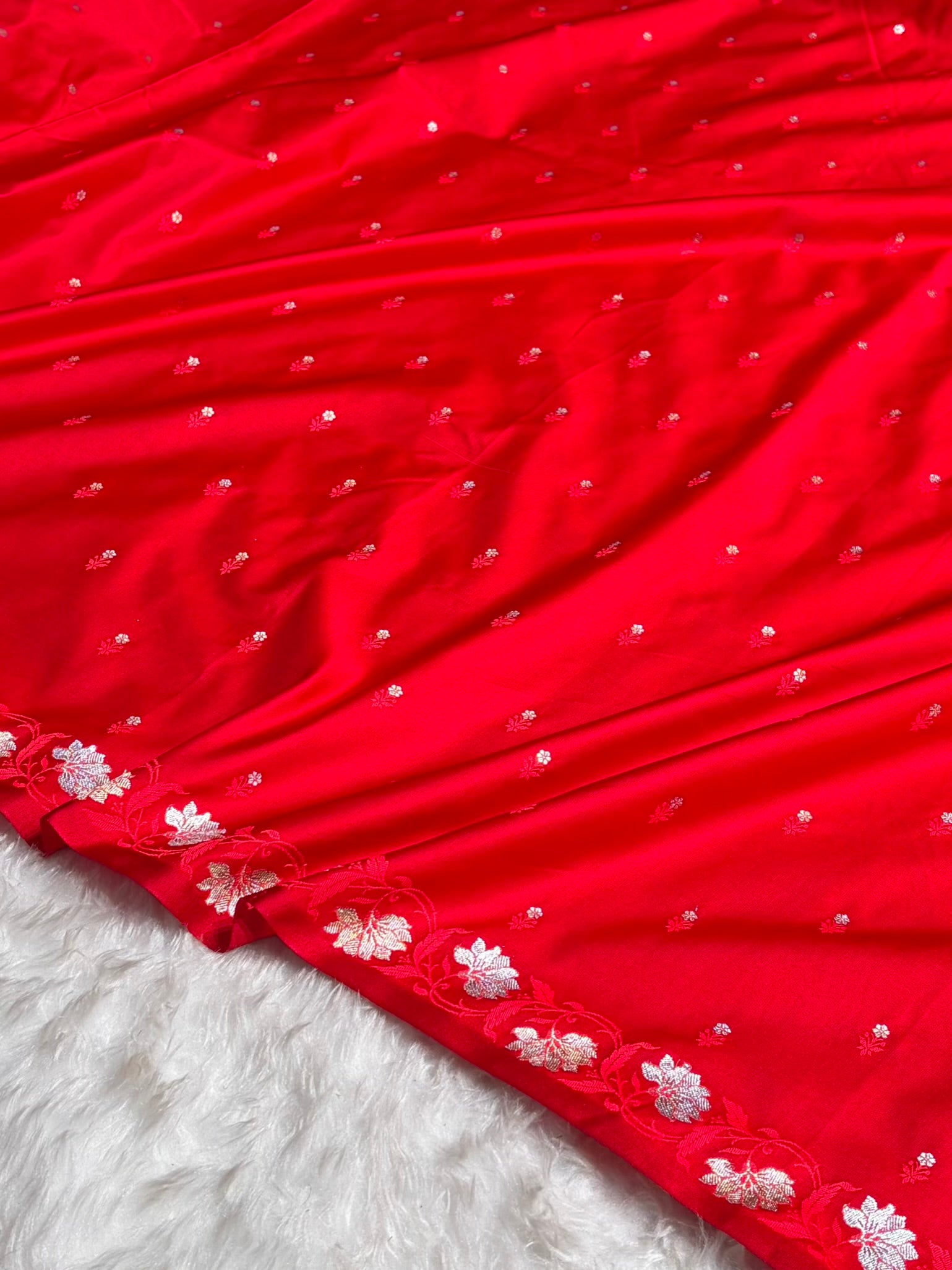 Red Floral Boota With Floral Border Mashru Silk Saree MSM 78