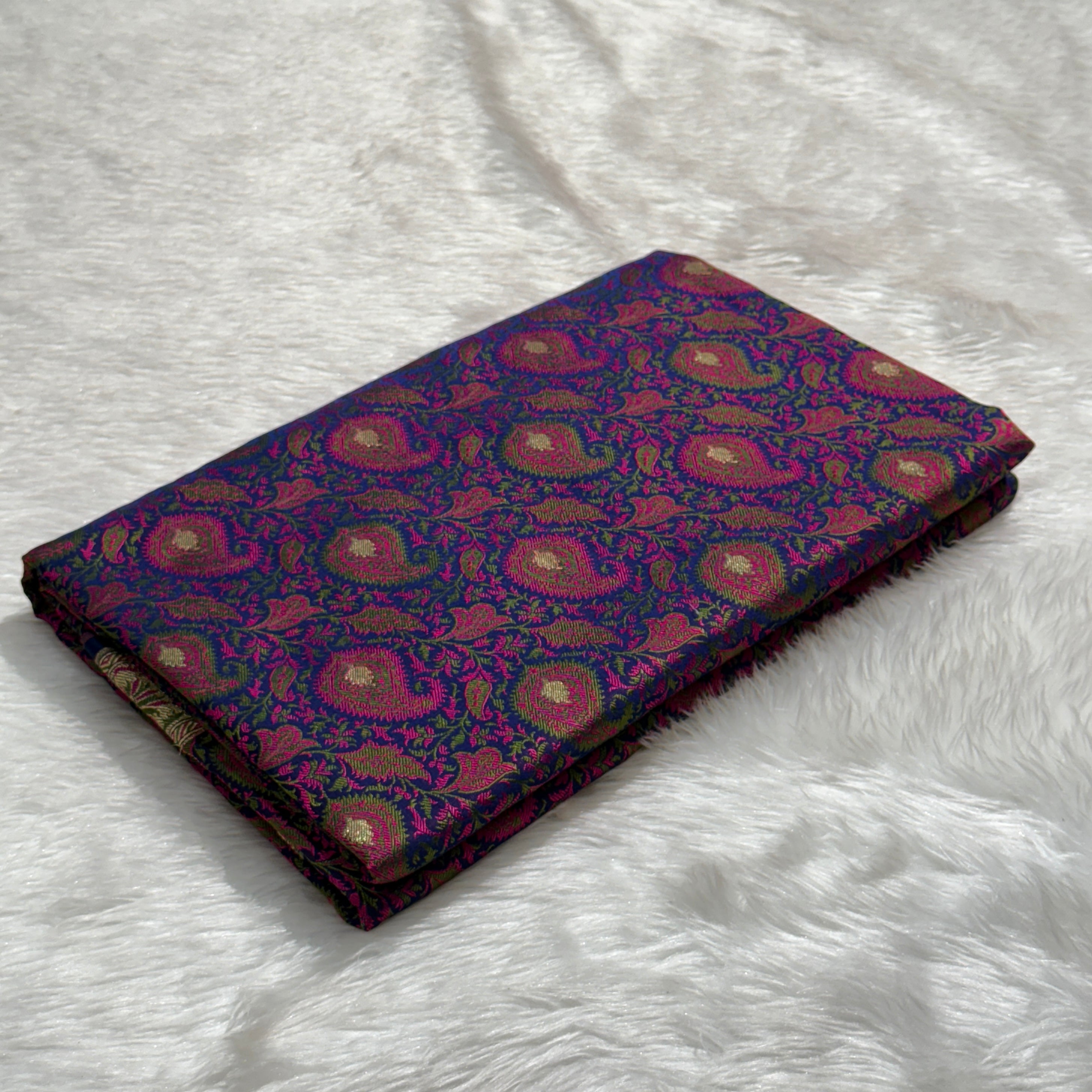 Cross Magenta Jamawar Tanchoi Katan Silk Saree SKTM-02