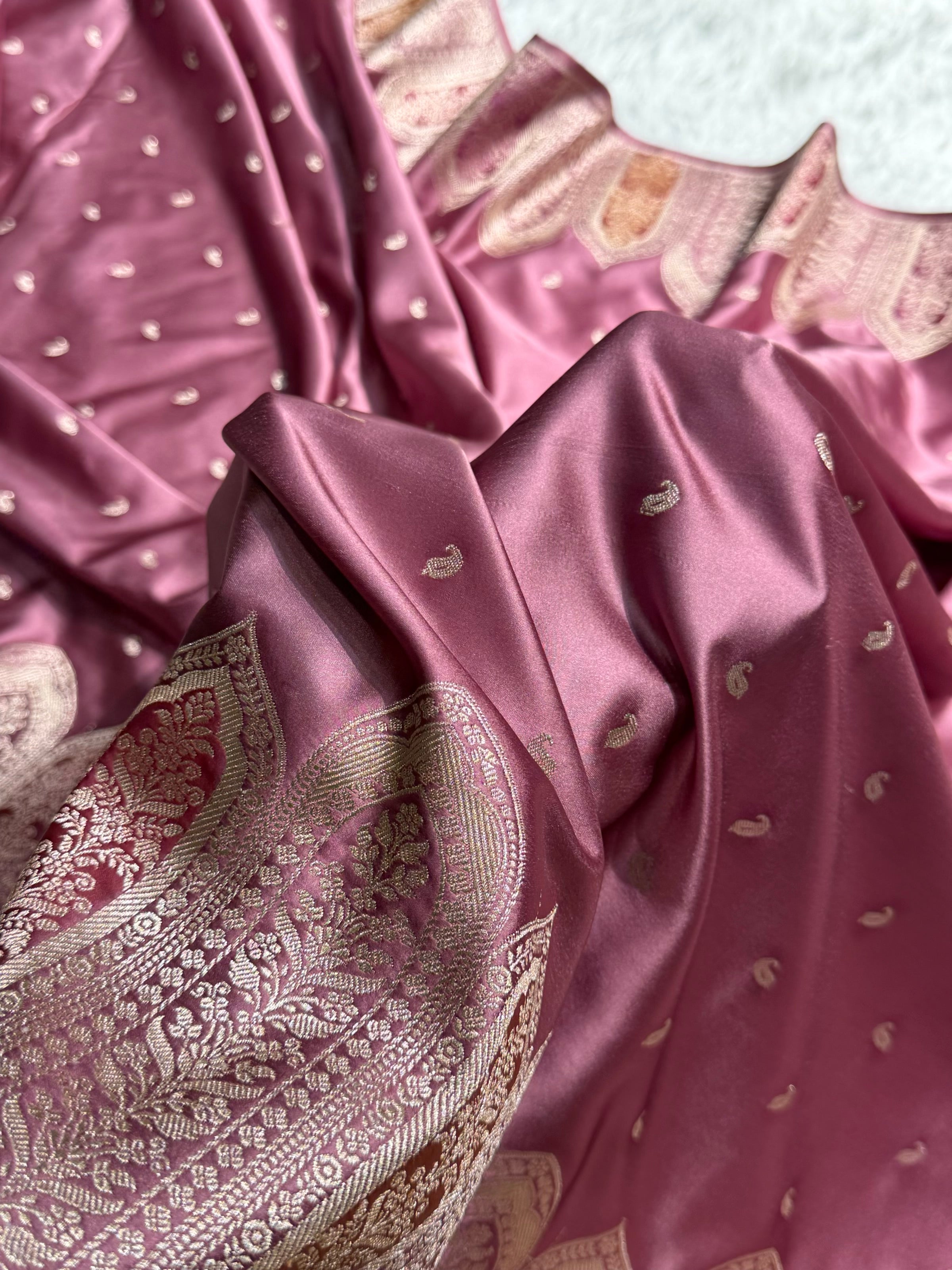 Skirt Border Mauve Shades Bananasi Minakari Mashru Silk Saree MS13