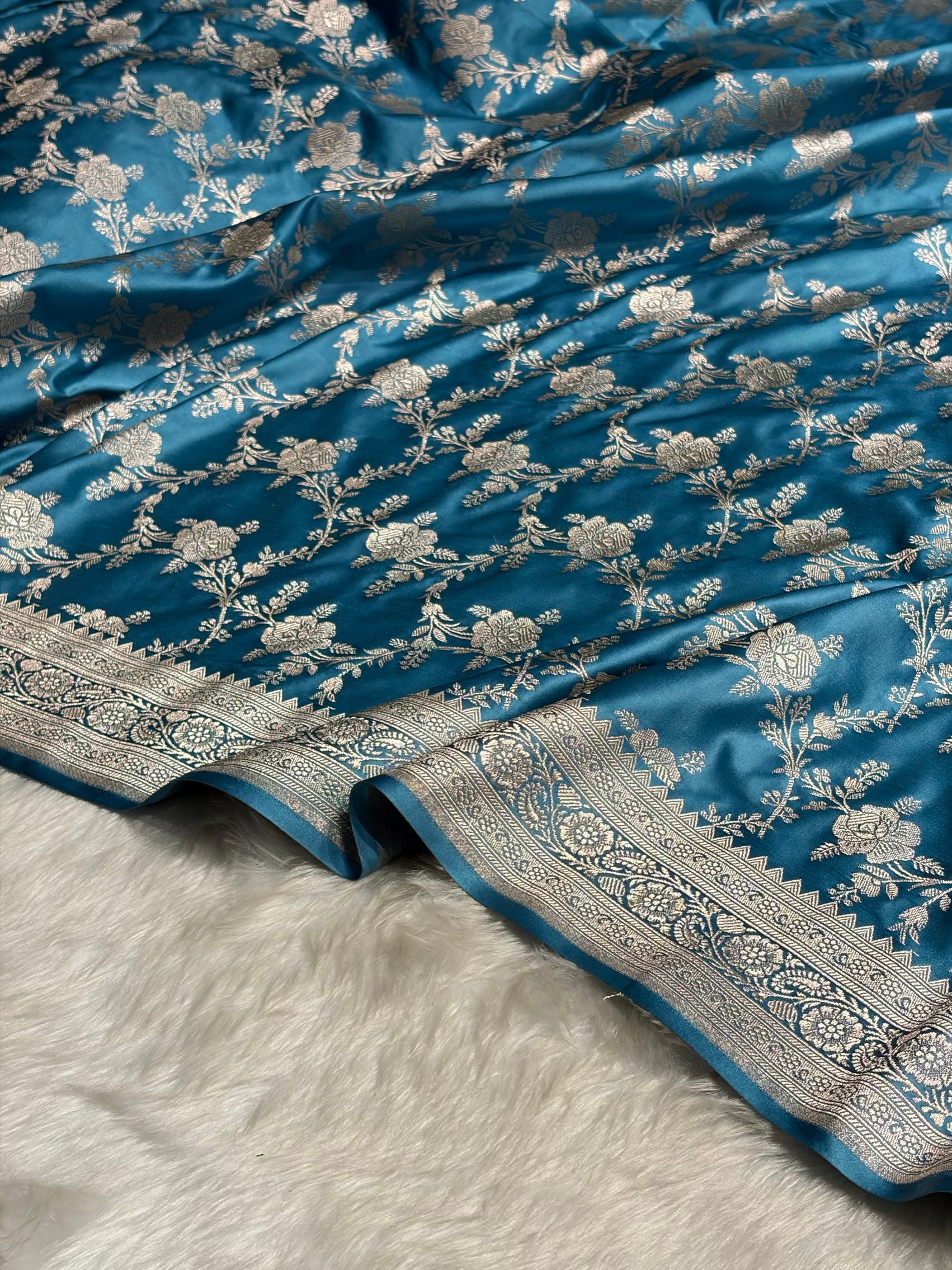 Sky Blue Floral Jaal Mashru Silk Saree MS28