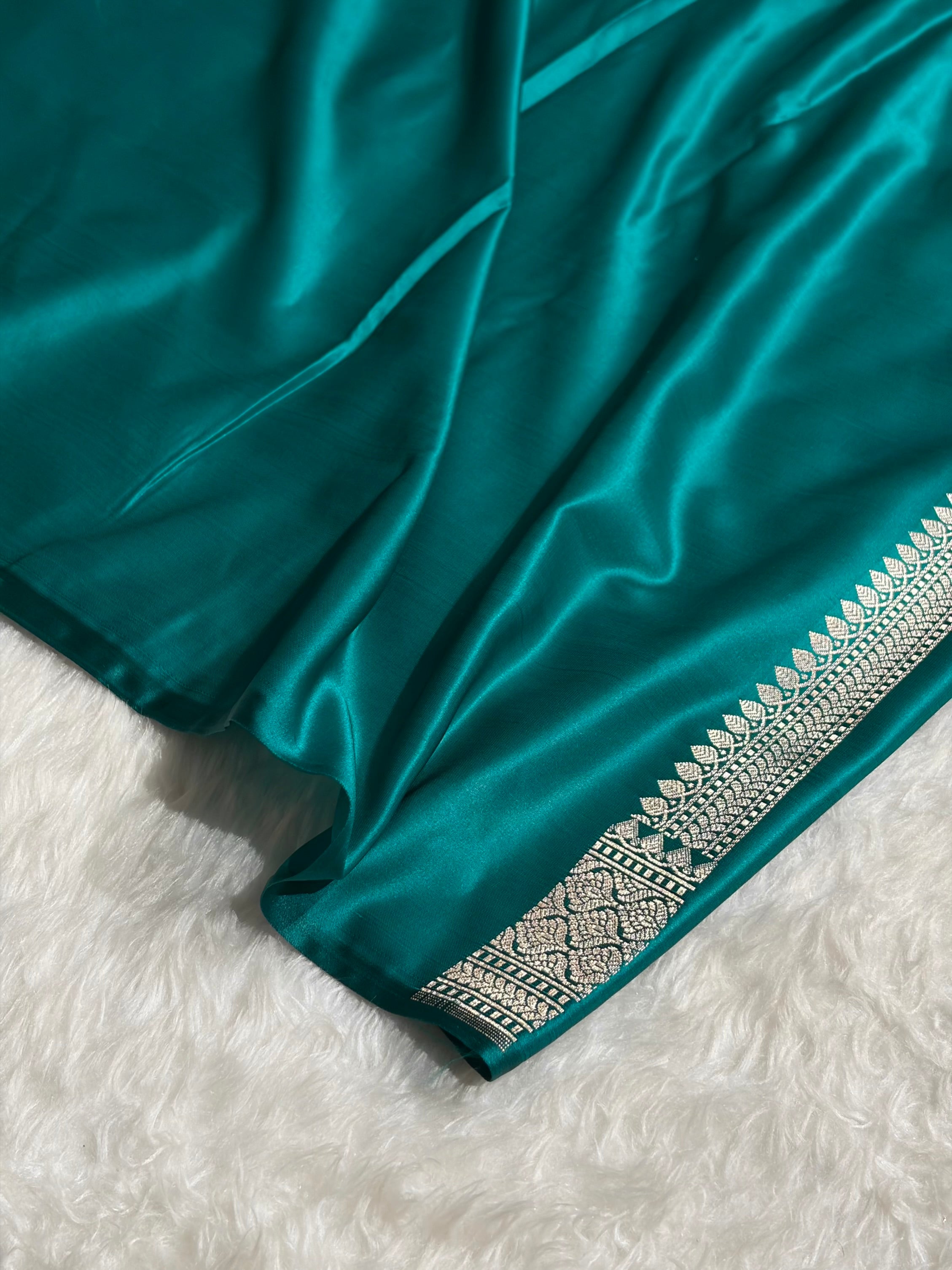 Rama Shades Tanchoi Motif Mashru Silk Saree MST-14