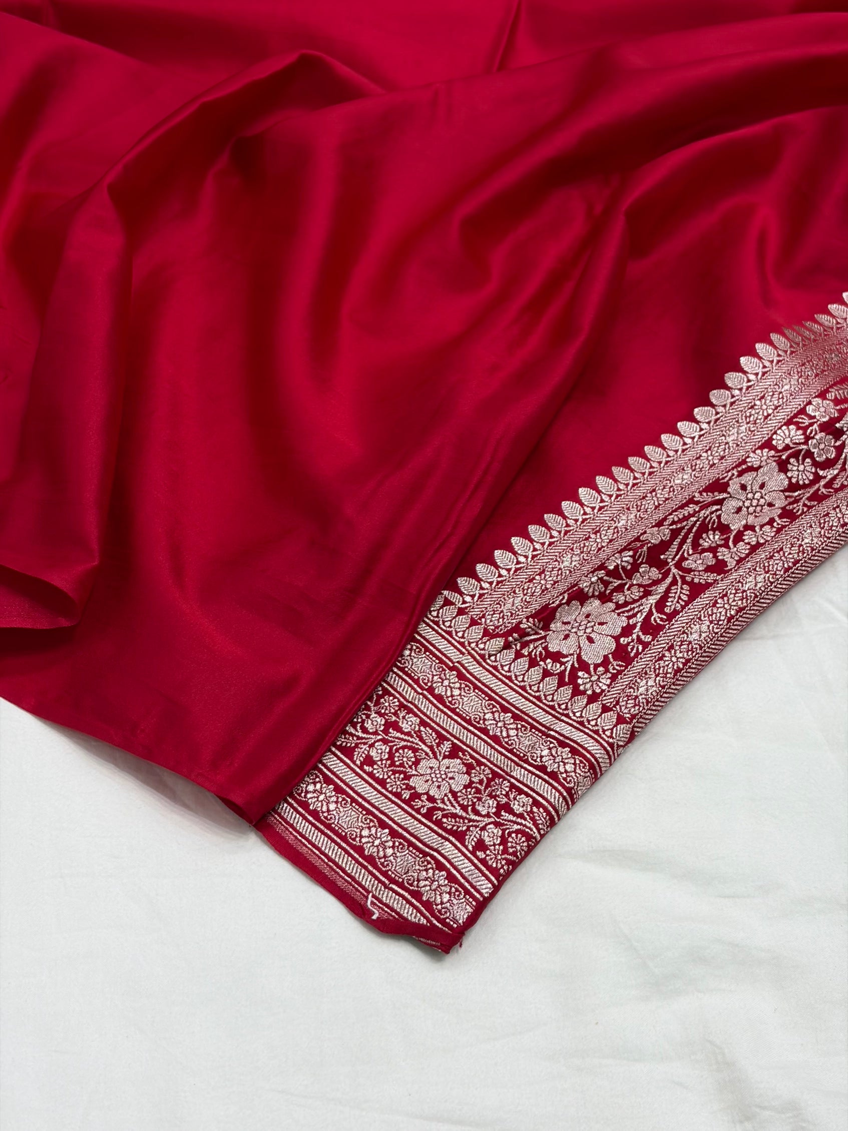 Mustard / Red Contrast Shade With Booti Pattern Mashru Silk Saree