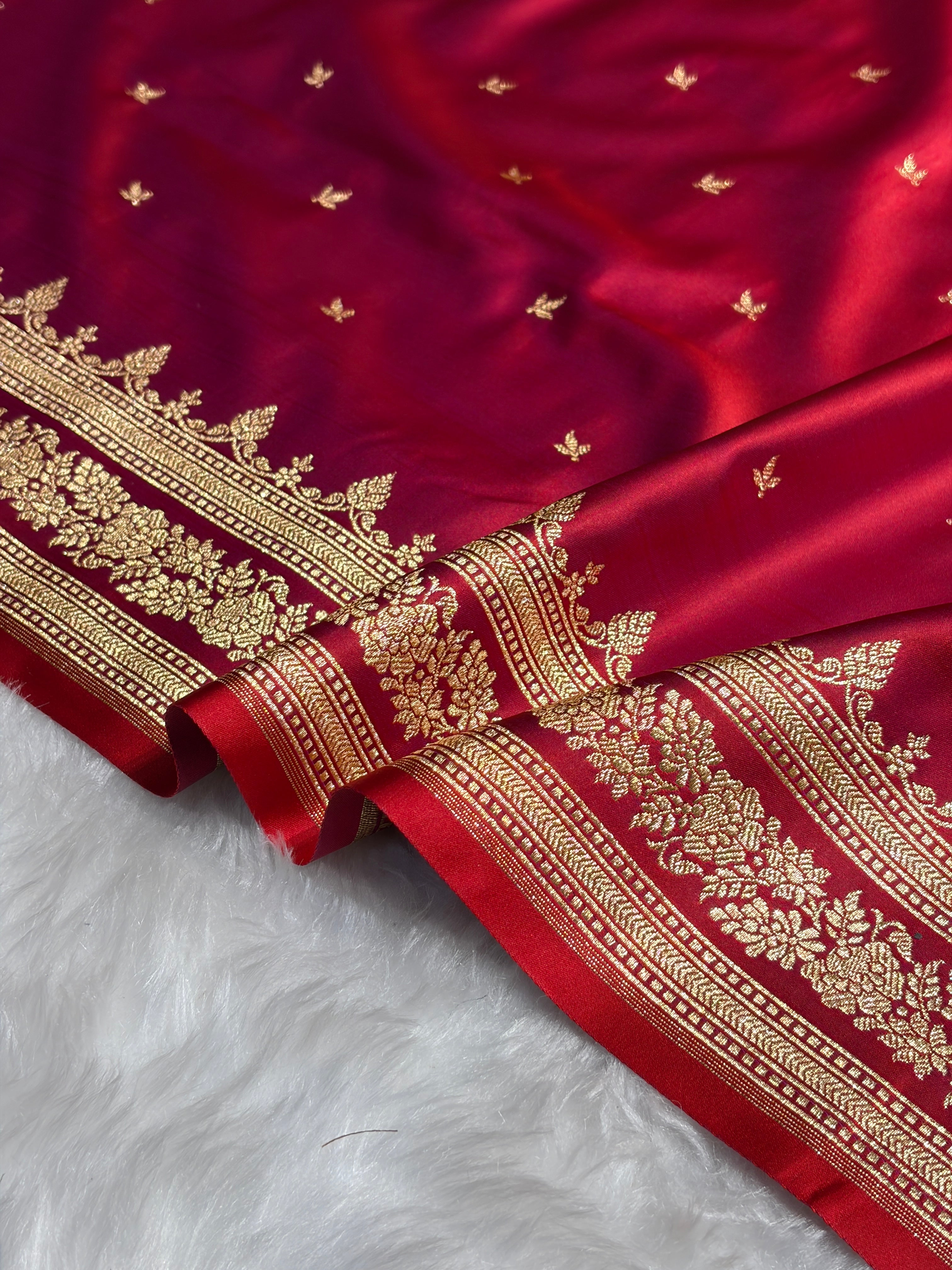 Reddish Magenta Banarasi Booti Katan Silk Saree SKM17