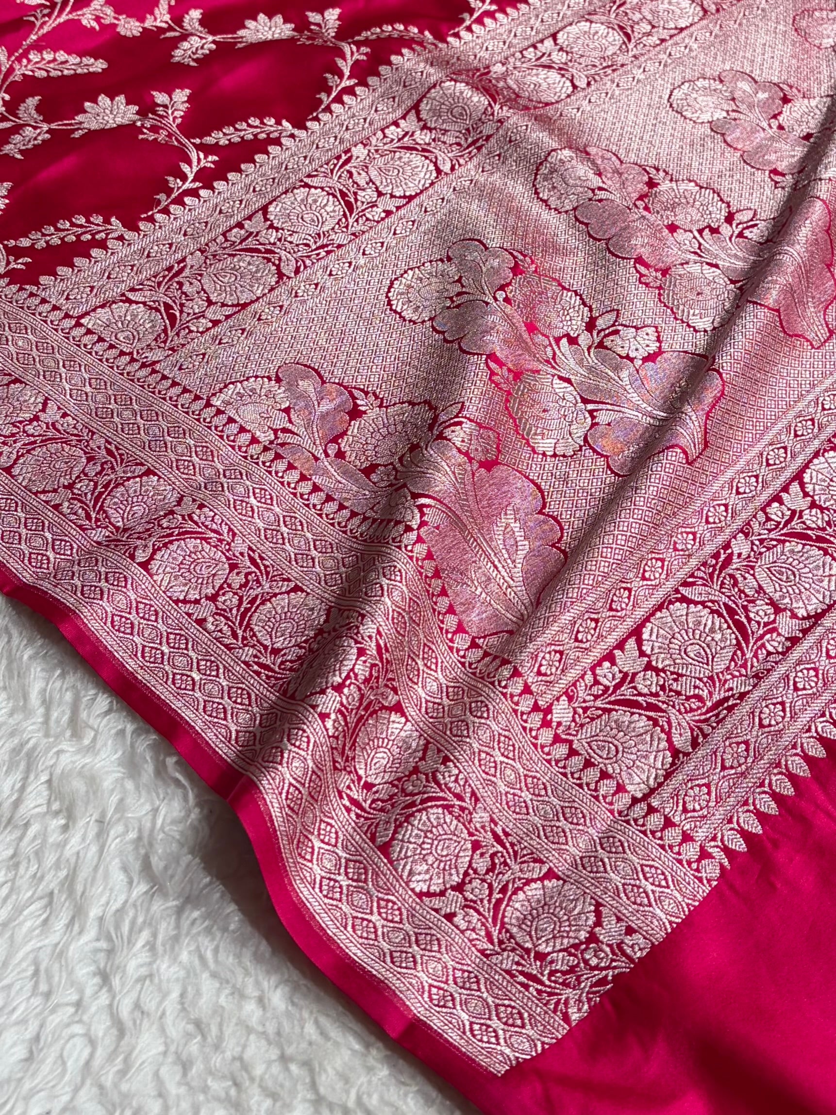 Banarasi Pattern Jaal Rani Shade Mashru Silk Saree MS23