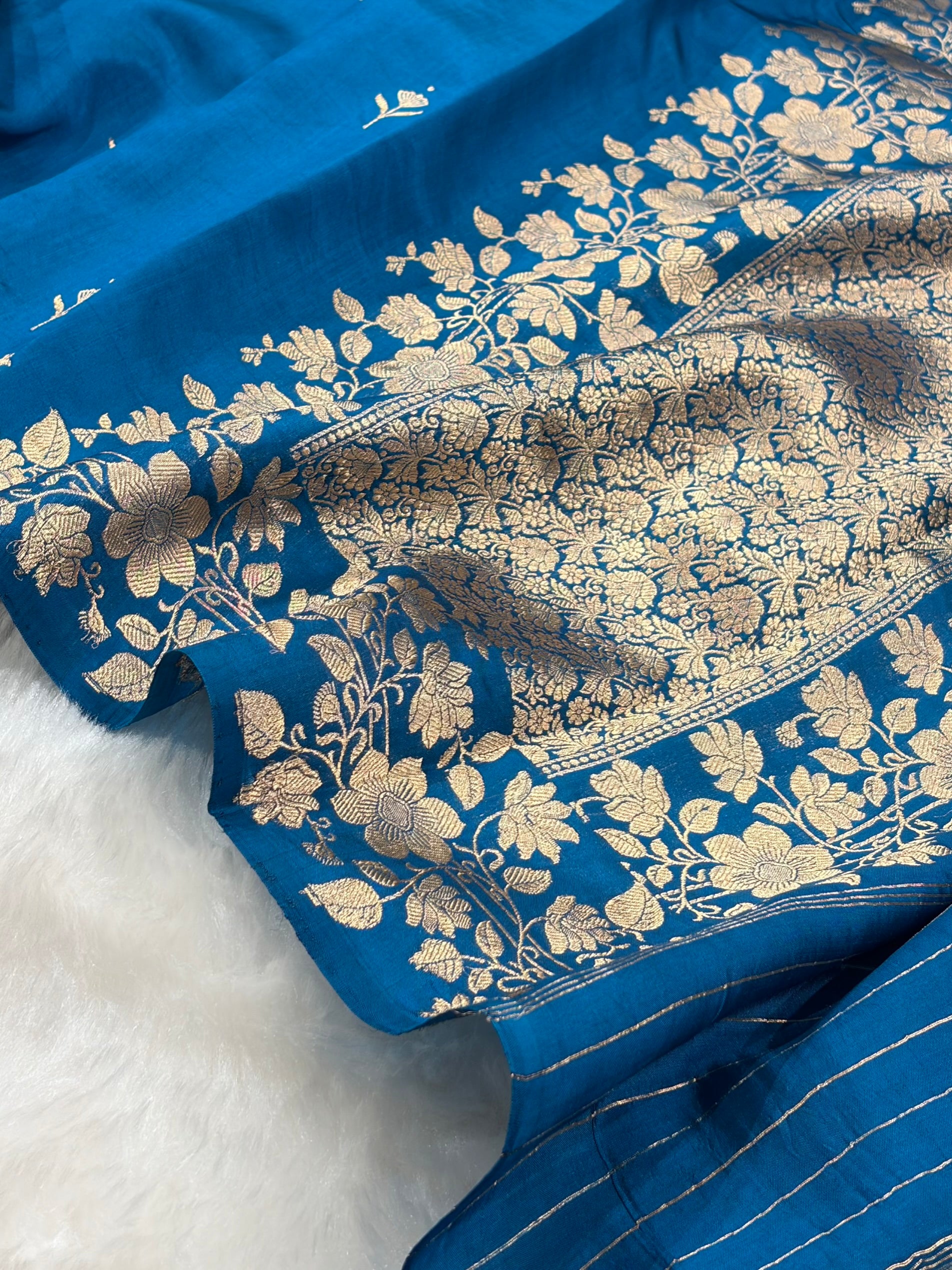 Banarasi German Blue Shades Boota Handwoven Pure Paper Silk RM-80