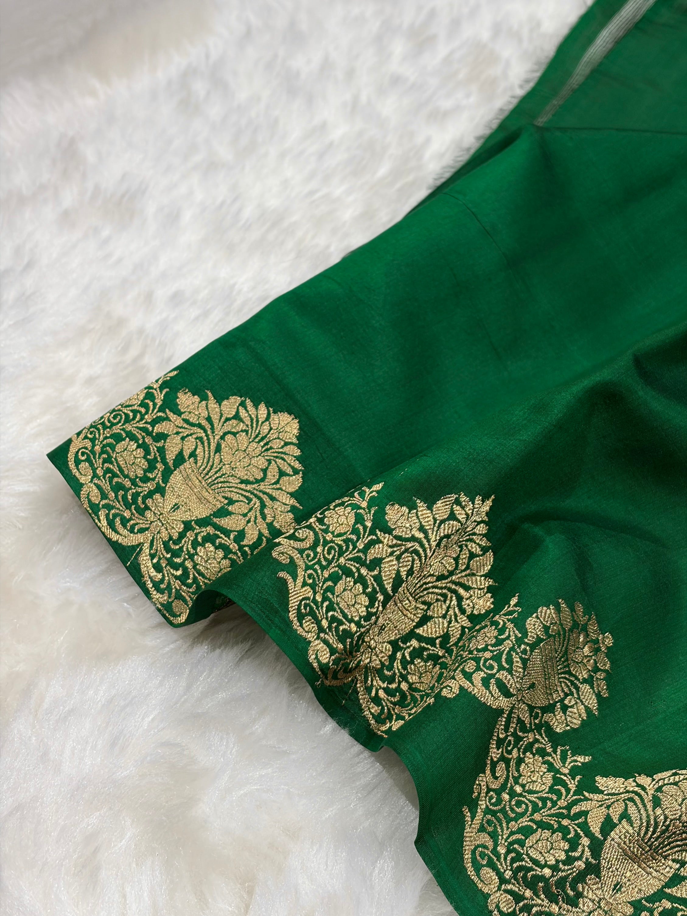 Banarasi Bottle Green Shades Minakari Boota Handwoven Pure Paper Silk RM-79