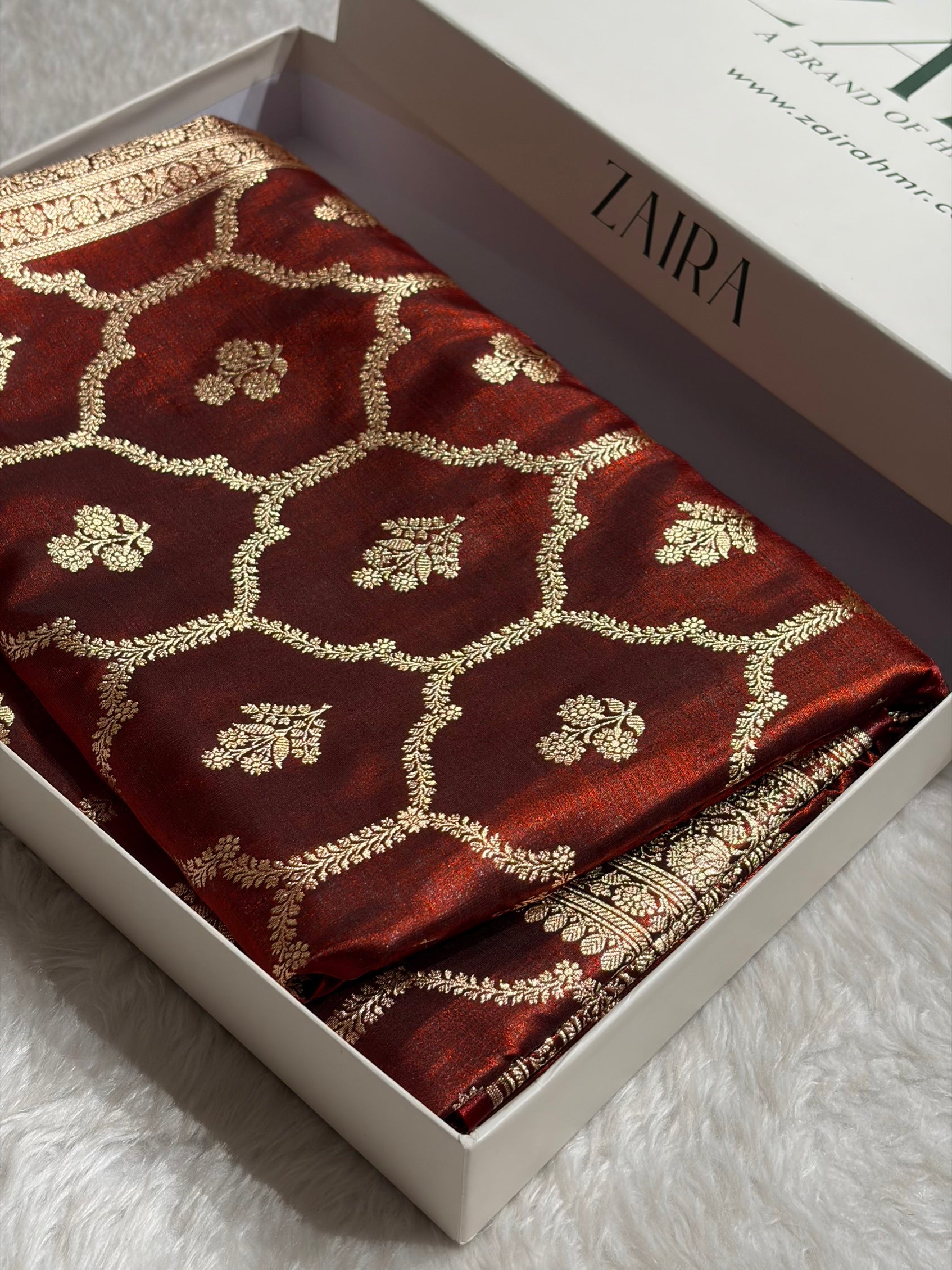 Maroon Shades Jaal Pattern Banarasi Satin Silk Saree SS57