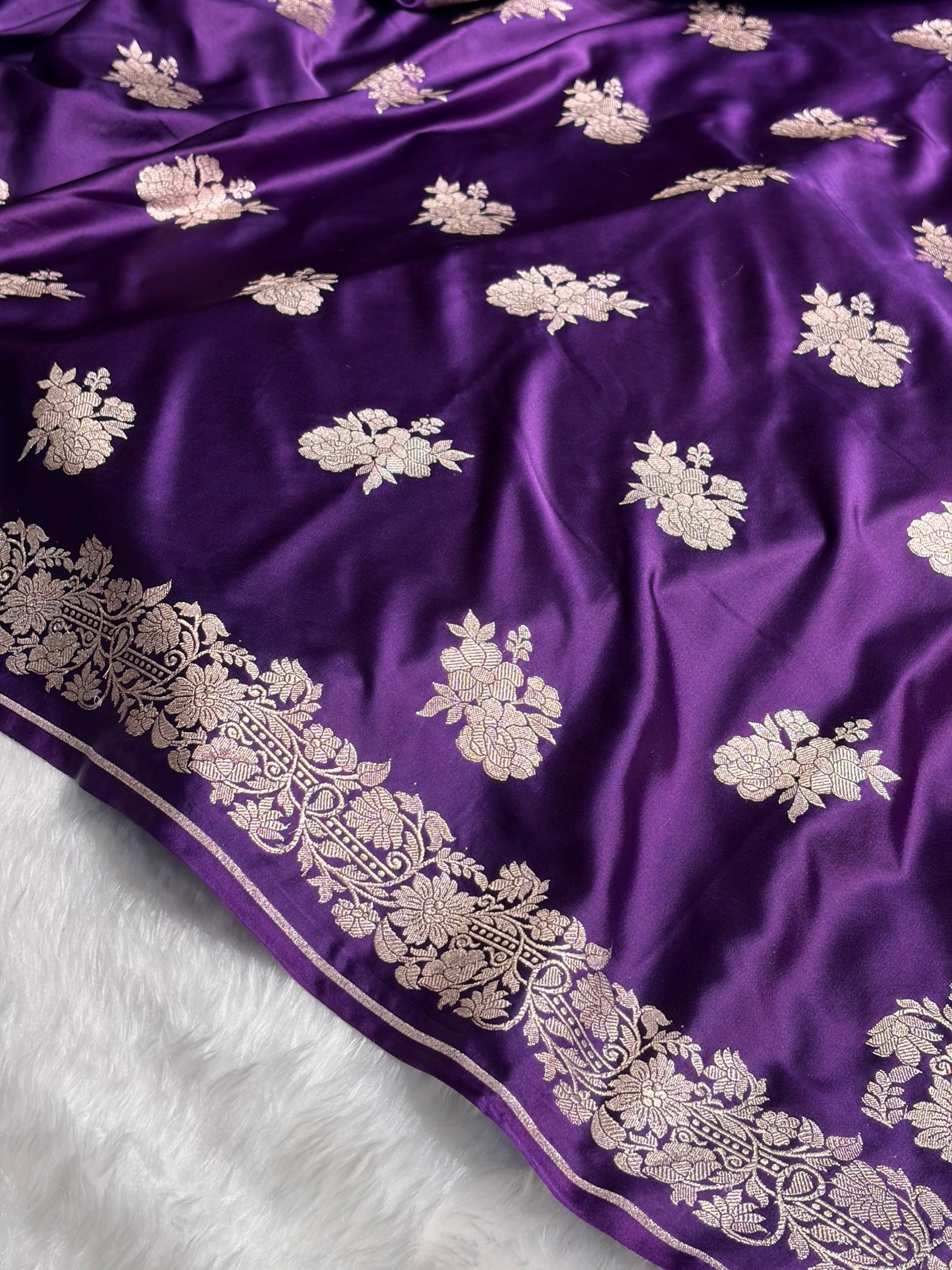 Banarasi Purple Shades Floral Mashru Silk Saree MS90