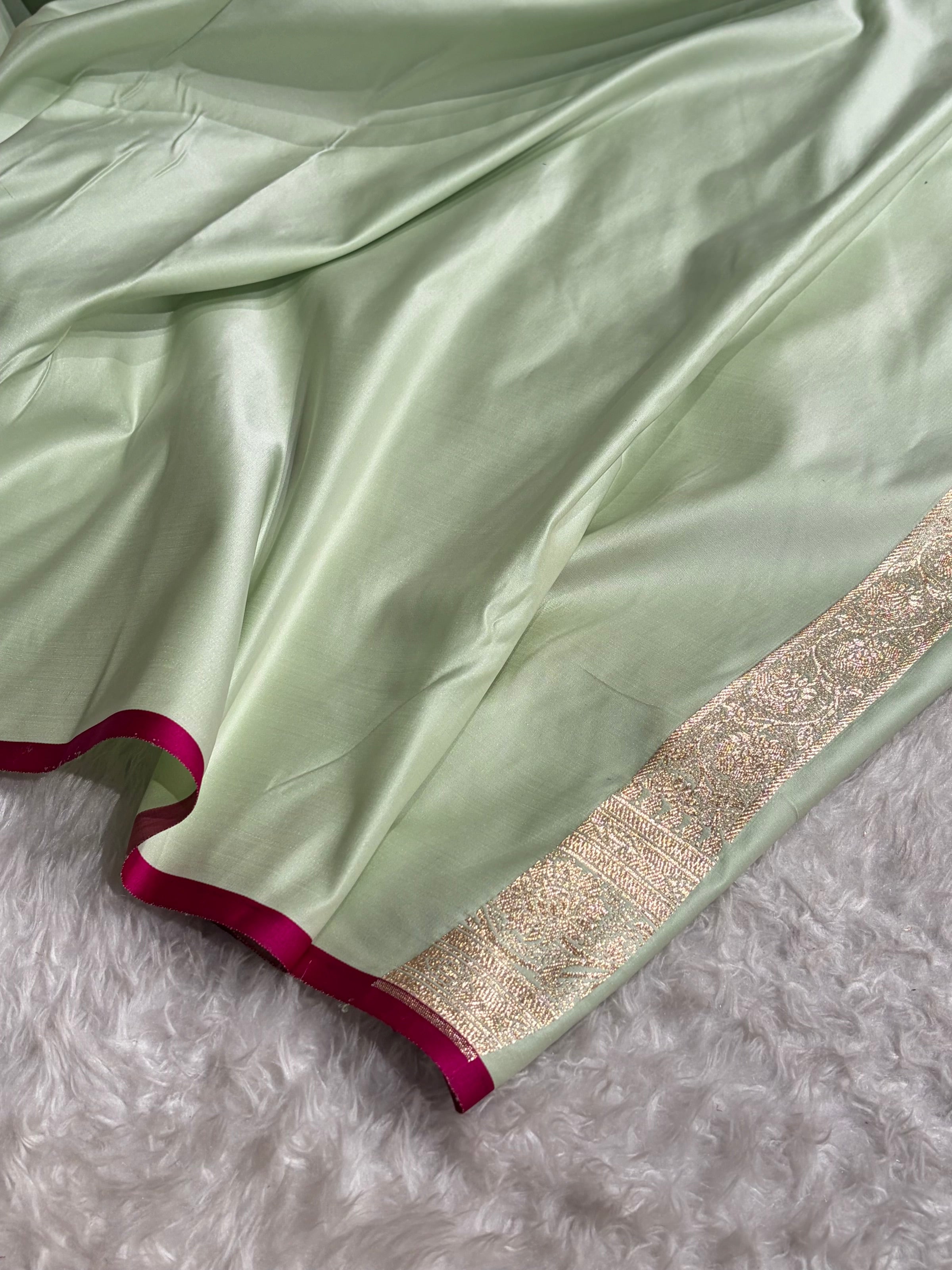 Light Pista Jaal Pattern Satin Katan Silk Saree SK25