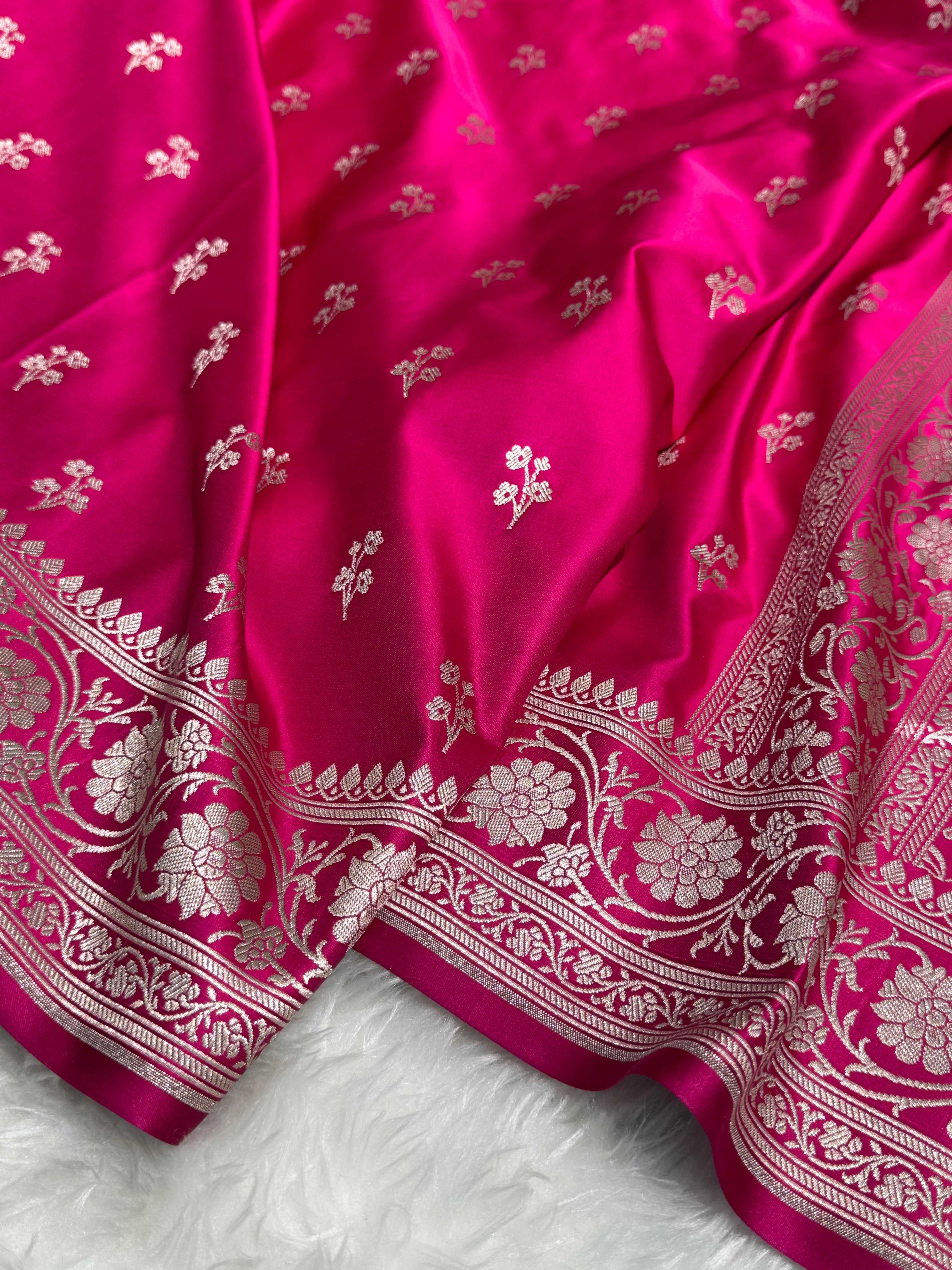 Rani Booti Mashru Silk Saree