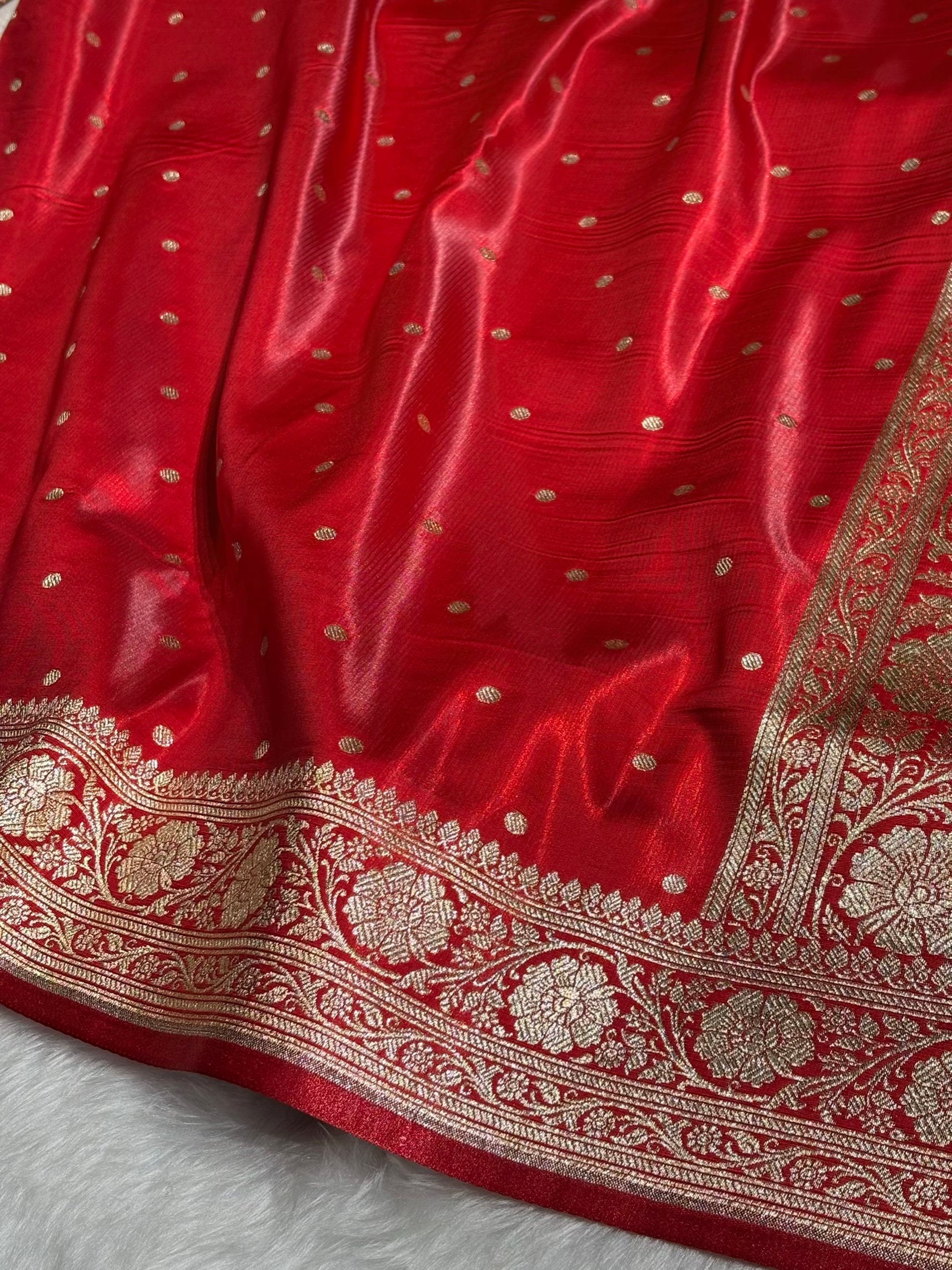 Satin Silk Dot Booti in Red Shades SS08