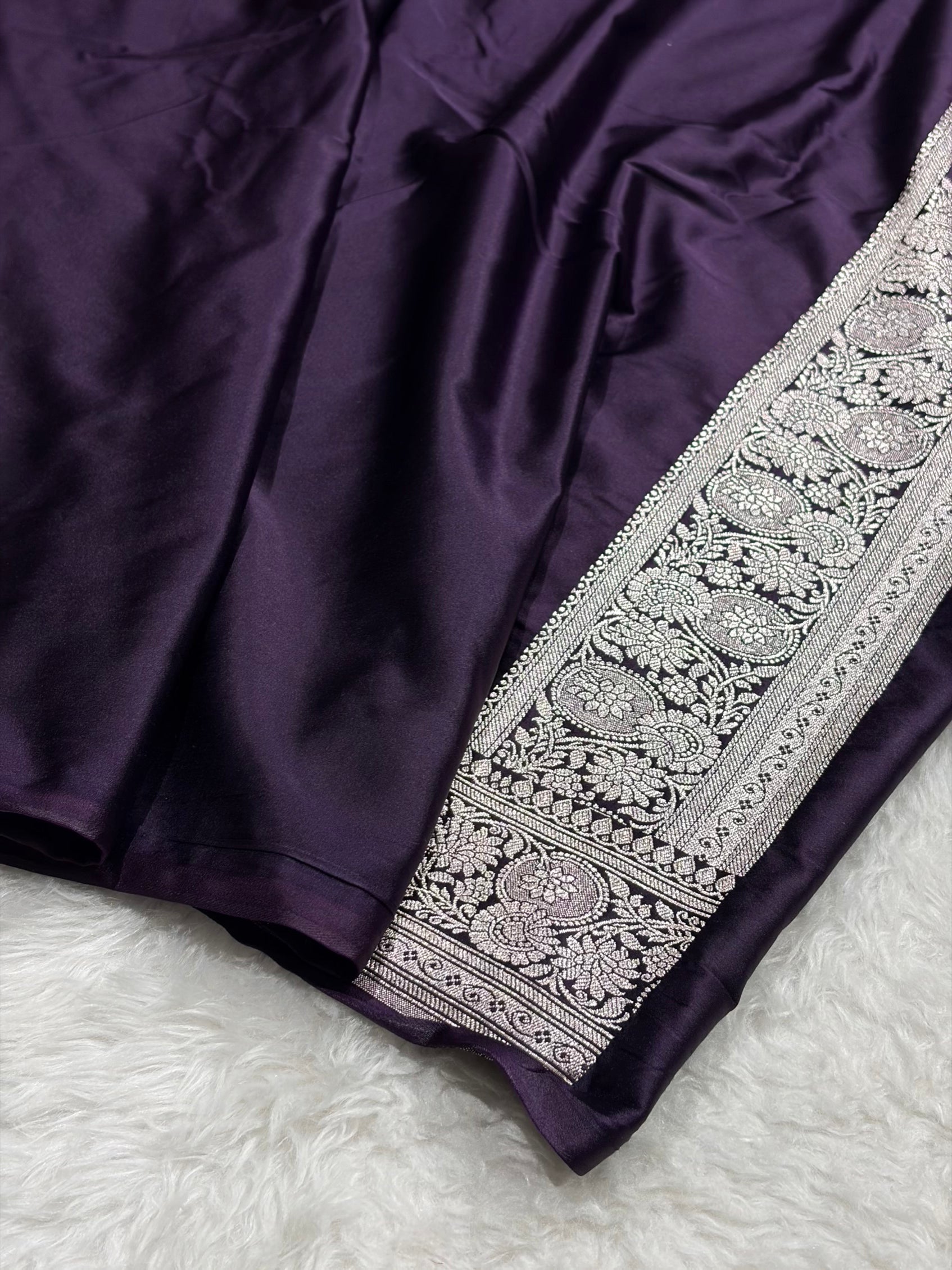 Wine Shade With Booti Pattern Mashru Silk Saree