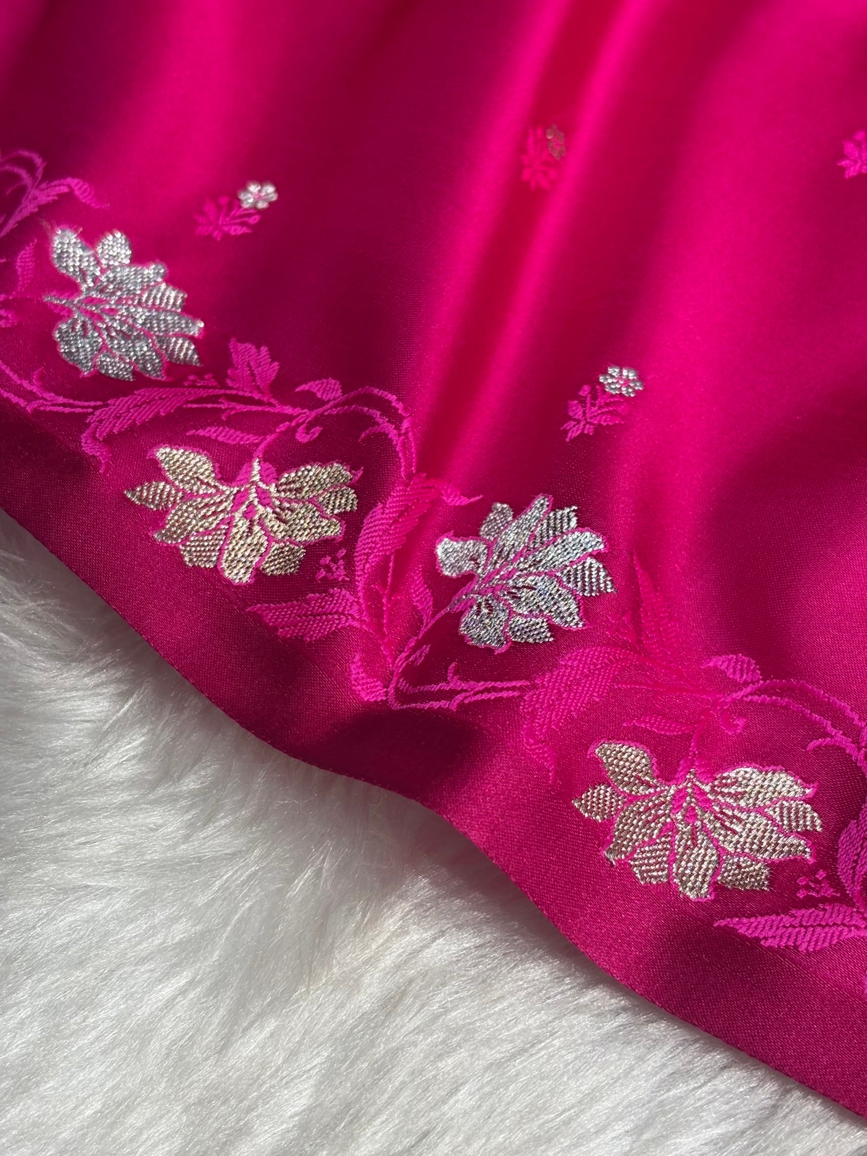 Pink Floral Boota With Floral Border Mashru Silk Saree MSM 78