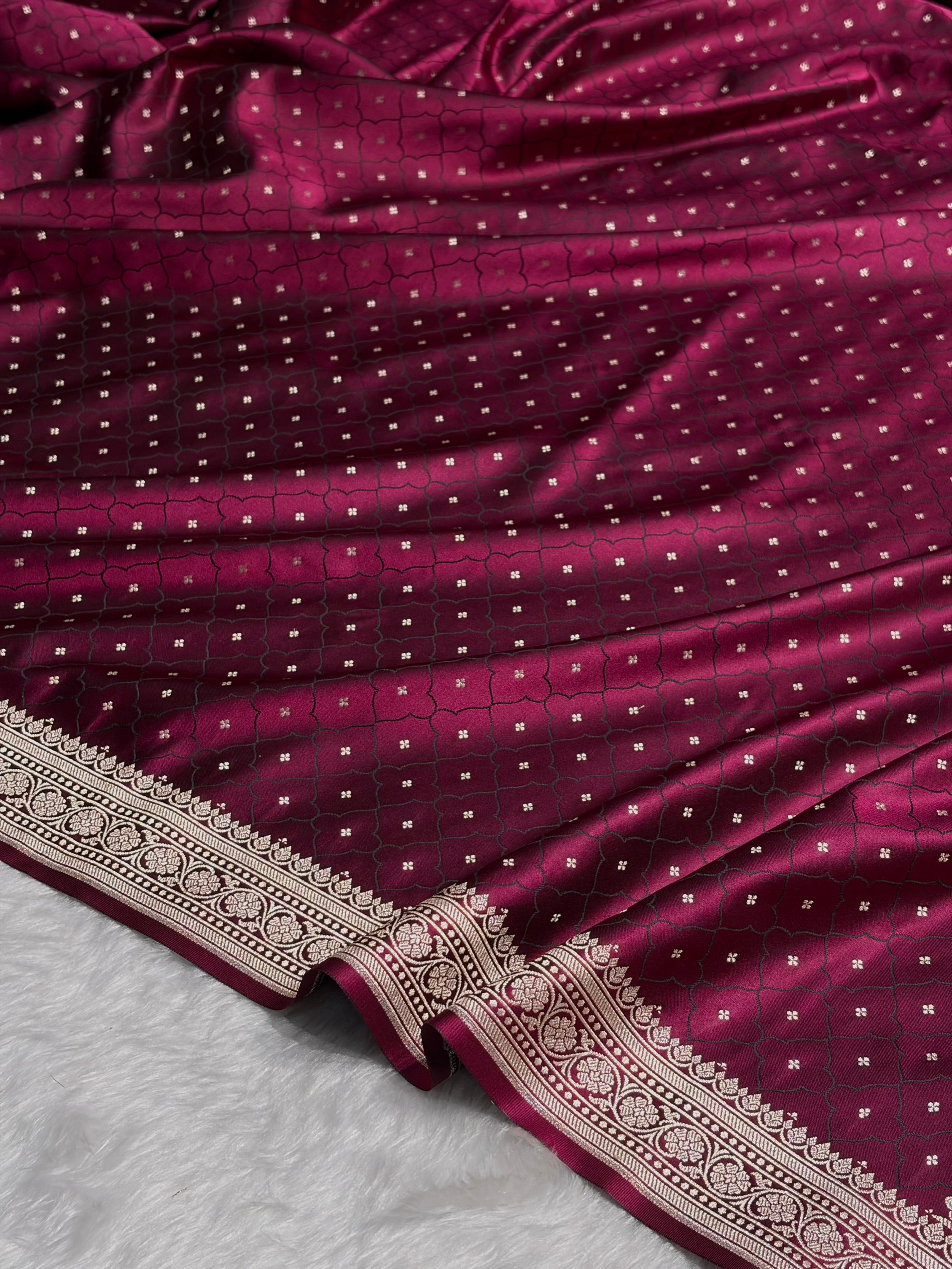 Garnet Shades Tanchoi Motif Mashru Silk Saree MST-13