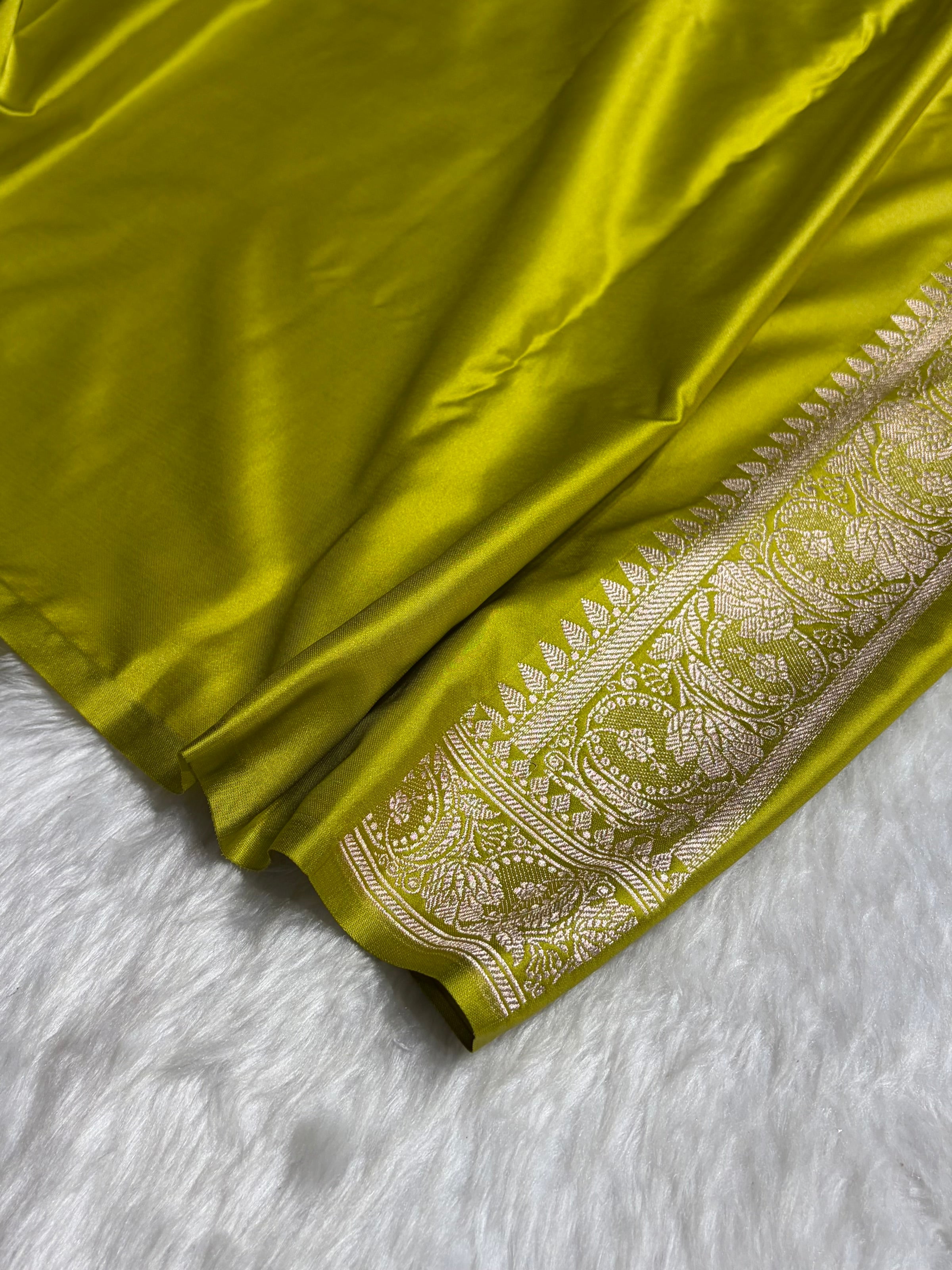 Liril Green With Floral Border Mashru Silk Saree MSM-97