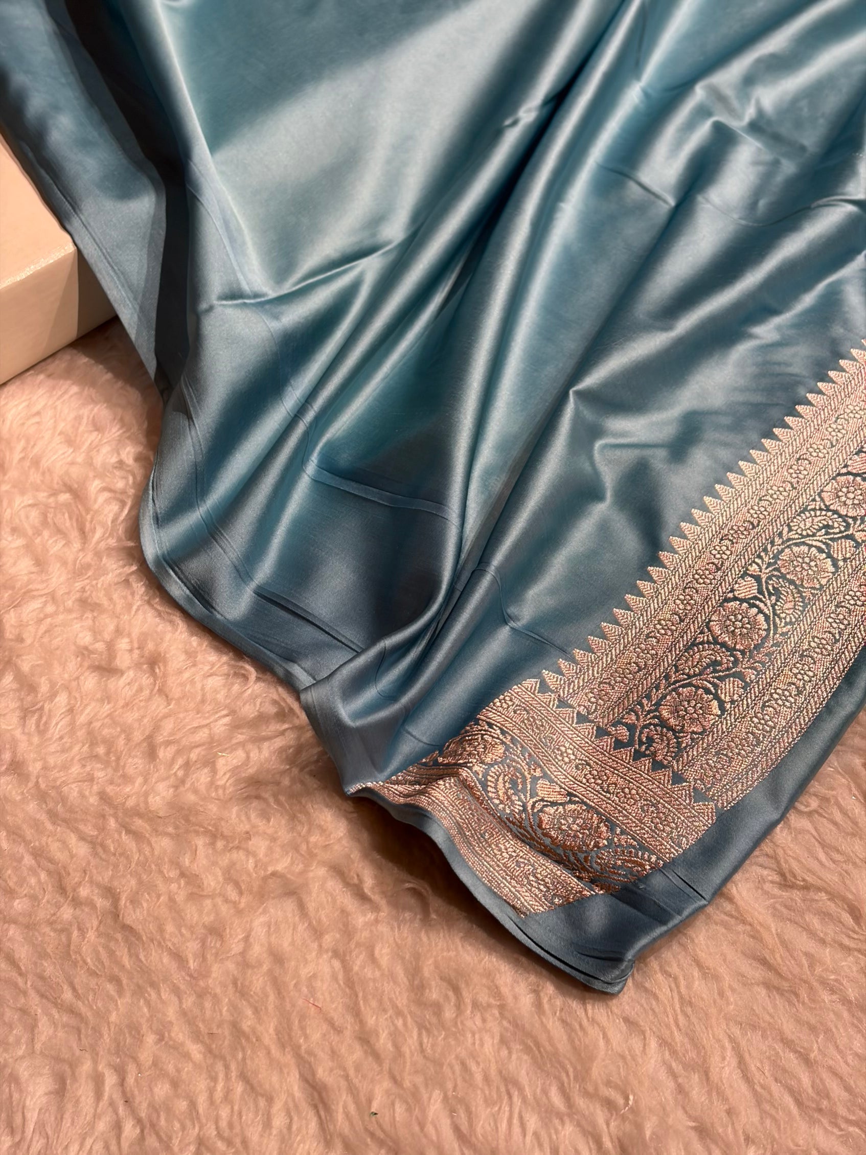 Powder Blue Shades Minakari Border Mashru Silk Saree With Cross Pattern MS03