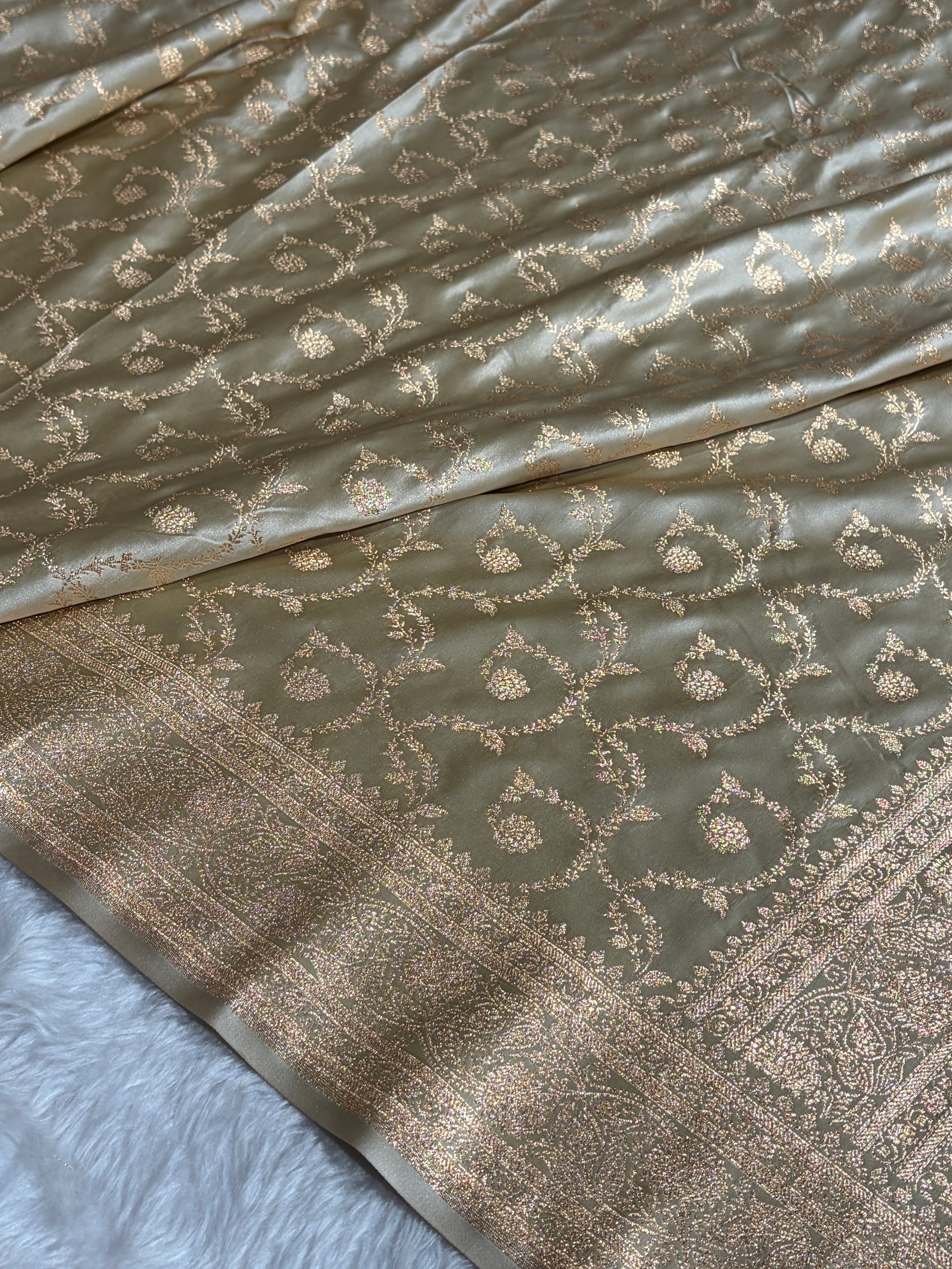 Tusser Shades Floral Jaal Pattern Satin Katan Silk saree SK55