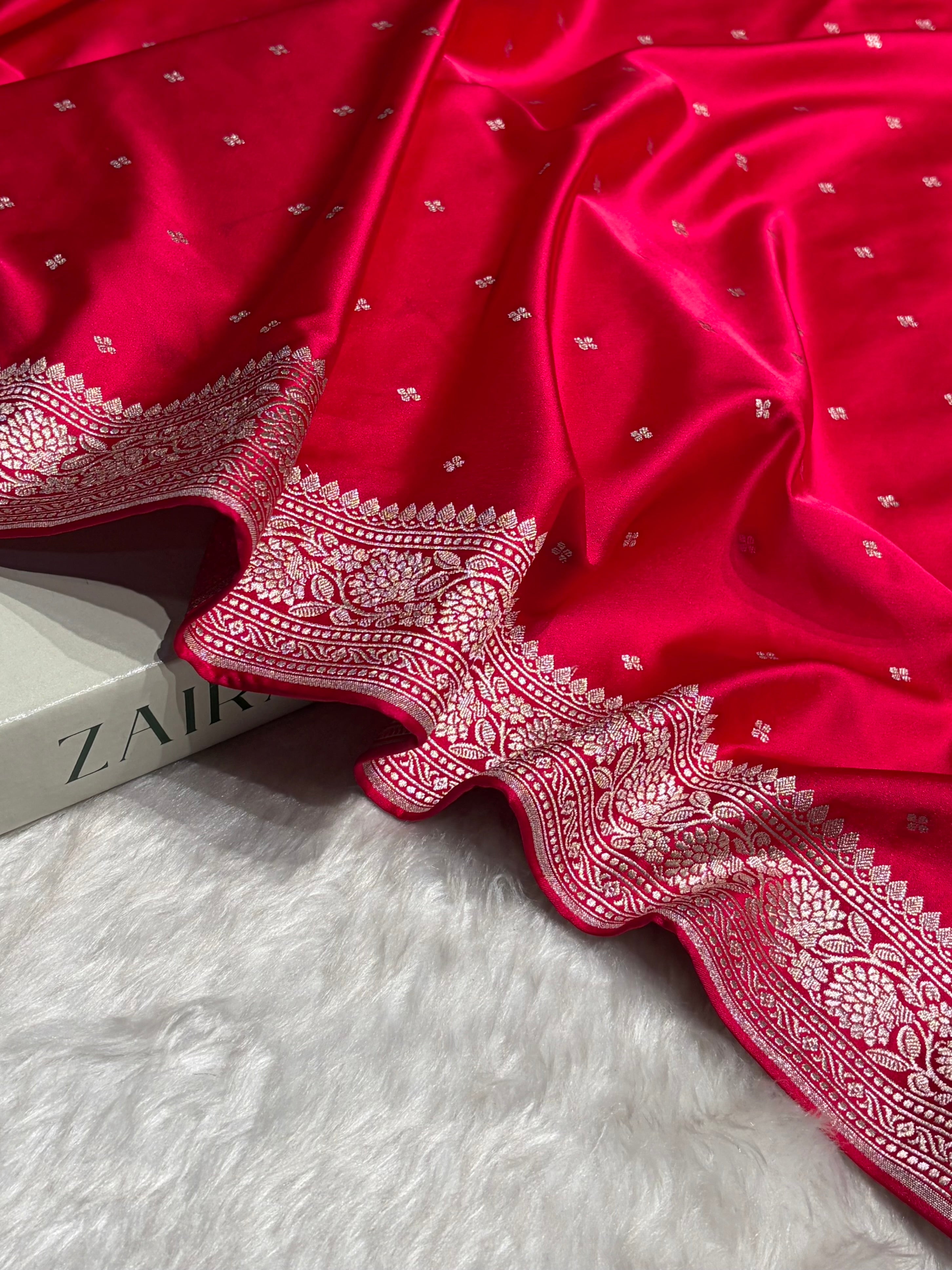 Dark Pink Shades Booti Mashru Silk Saree MS70