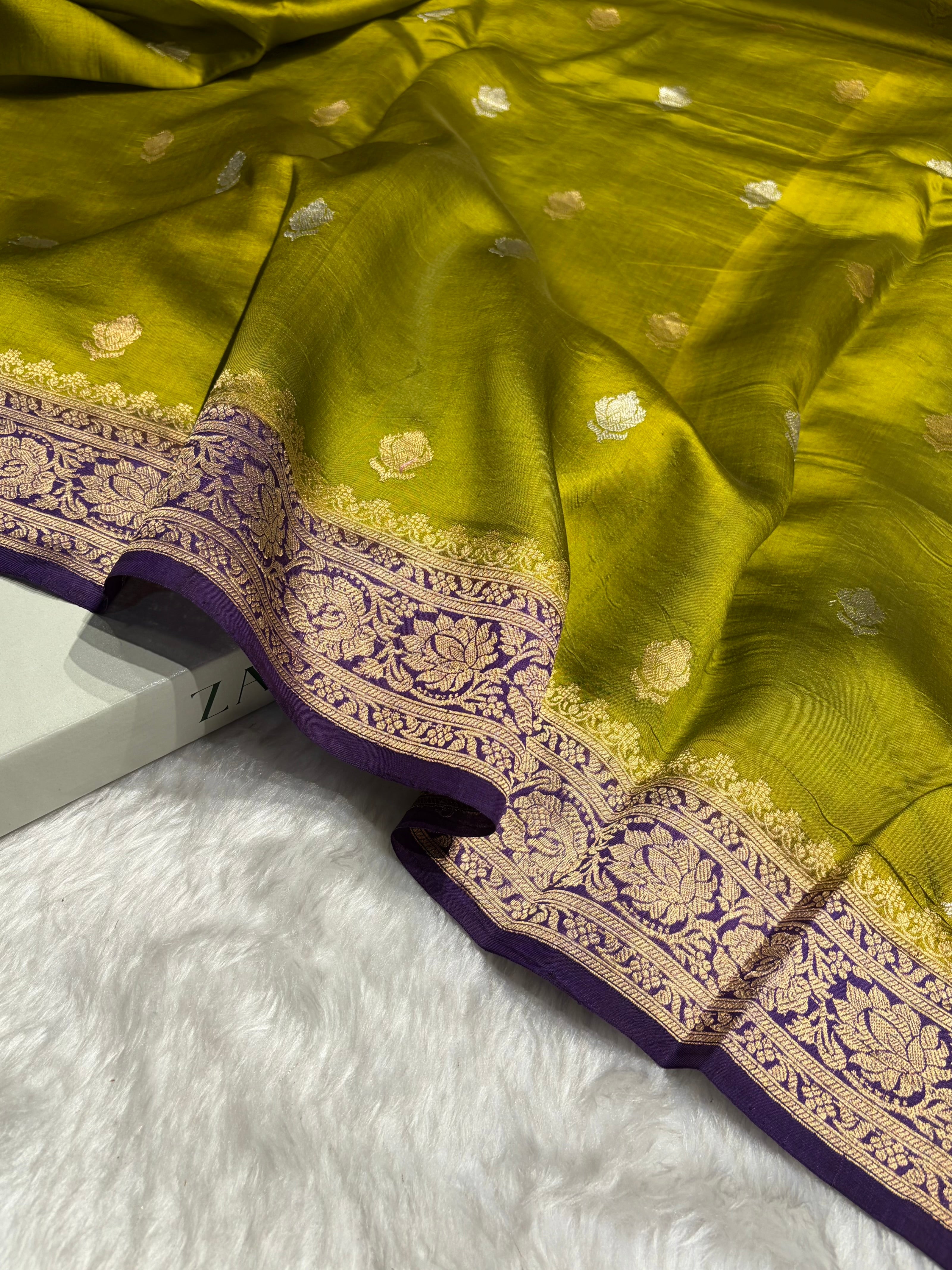 Contrast Mehendi With Purple Shades Boota Handwoven Pure Raw Mango Silk RM-07