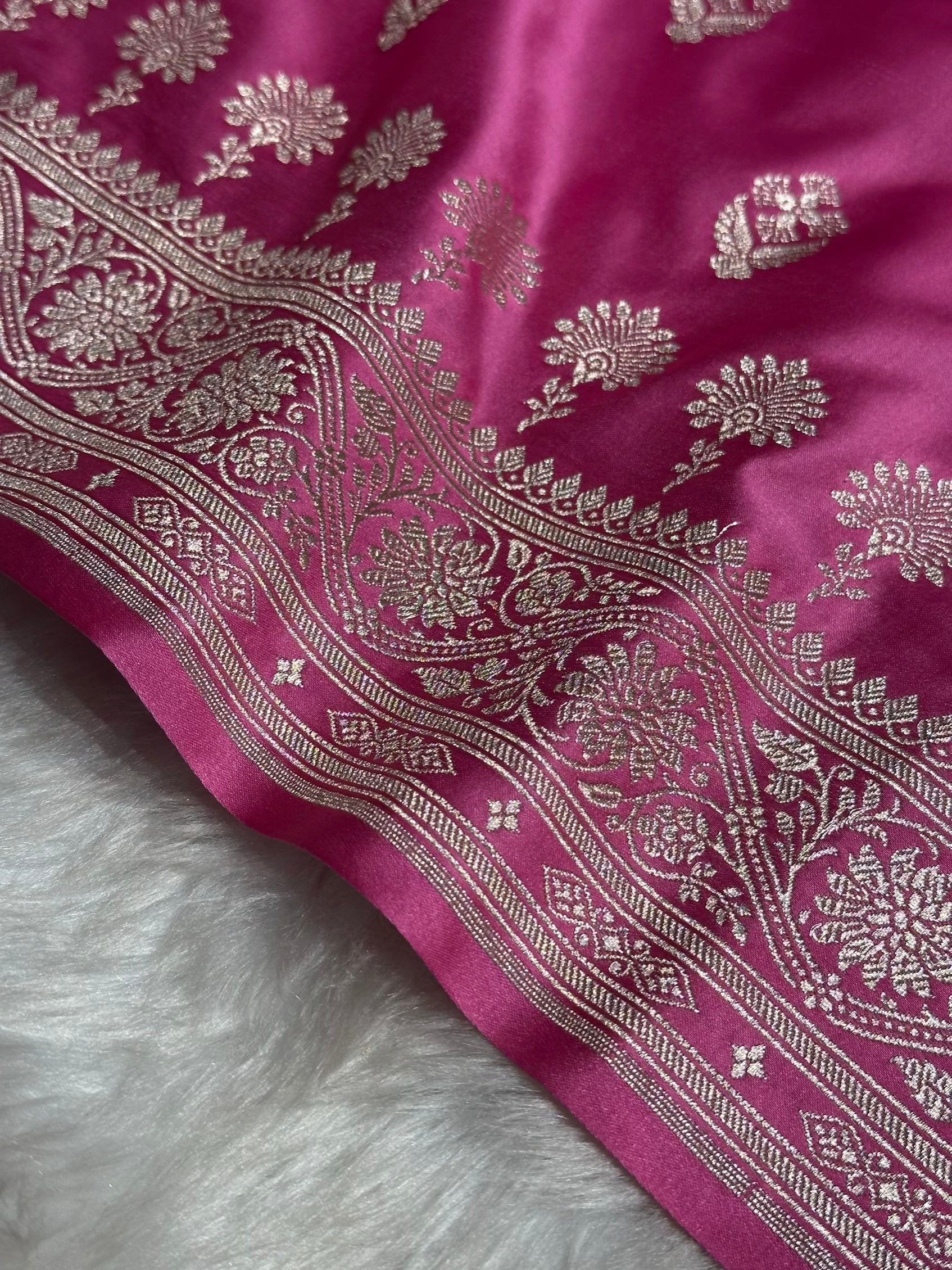 Pink Shades Floral Border Boota Mashru Silk Saree MS66