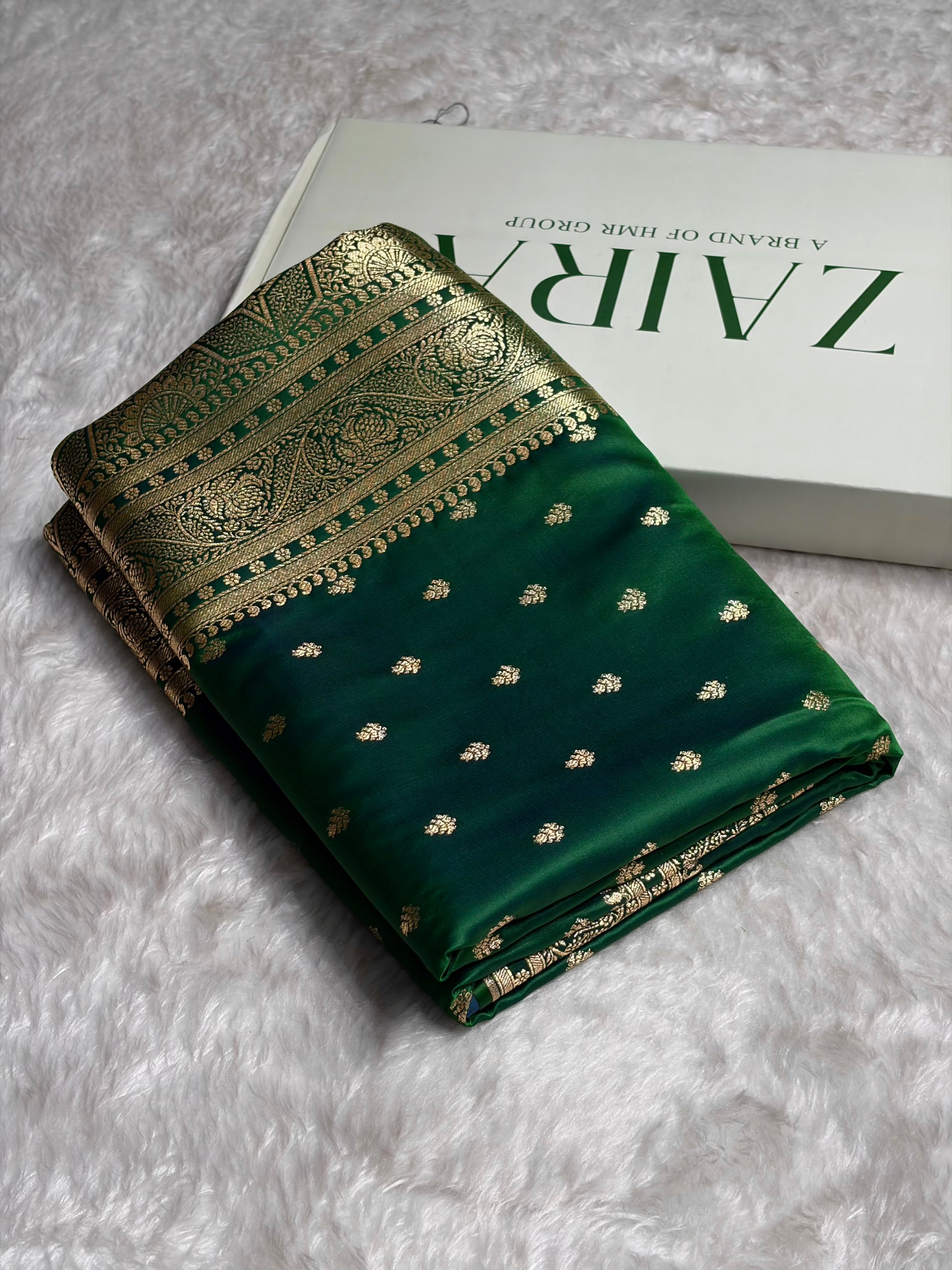 Cross Green Floral Pattern Satin Katan Silk Saree SK78