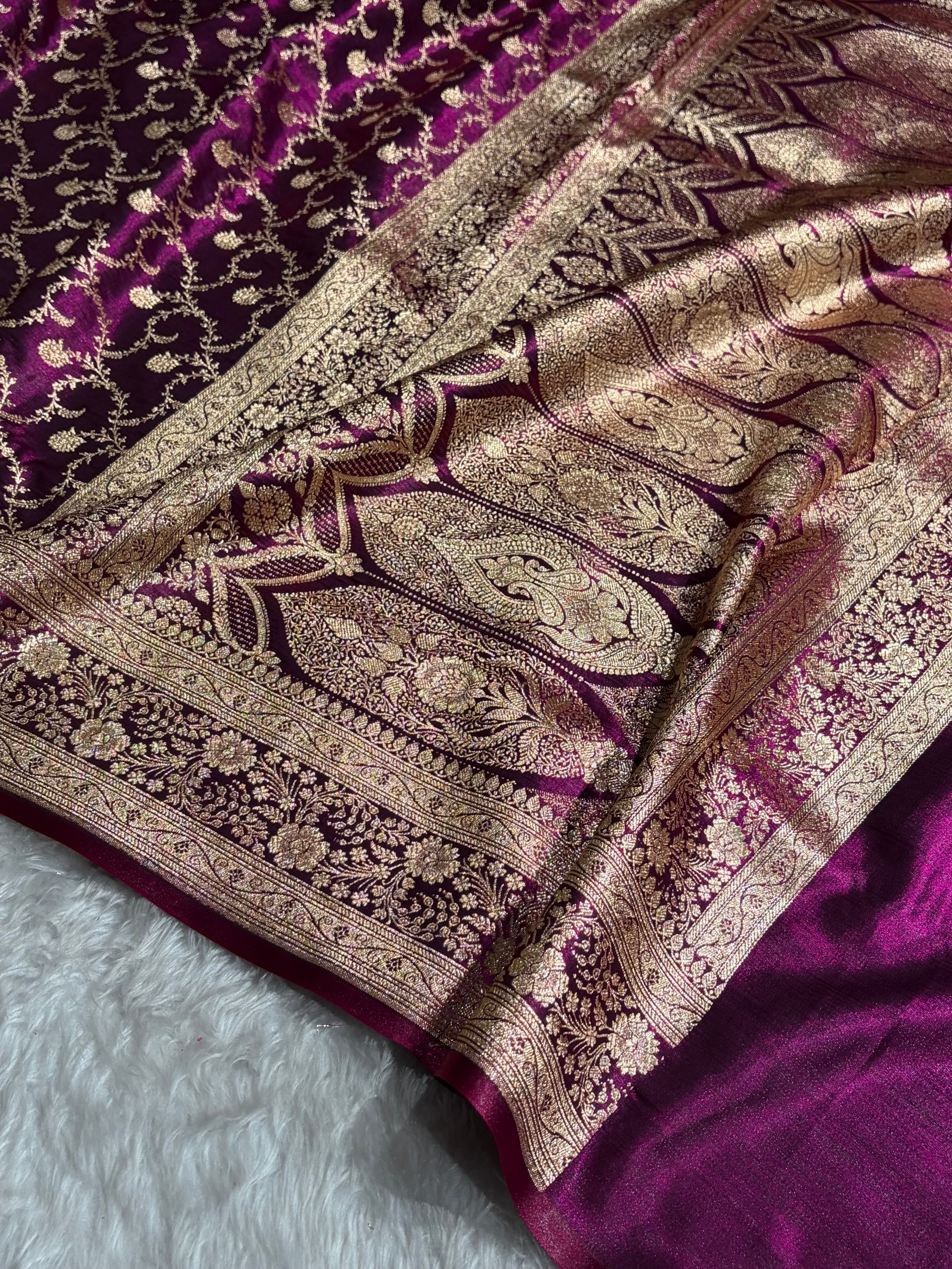 Wine Shades Jaal Pattern Banarasi Satin Silk Saree SS43