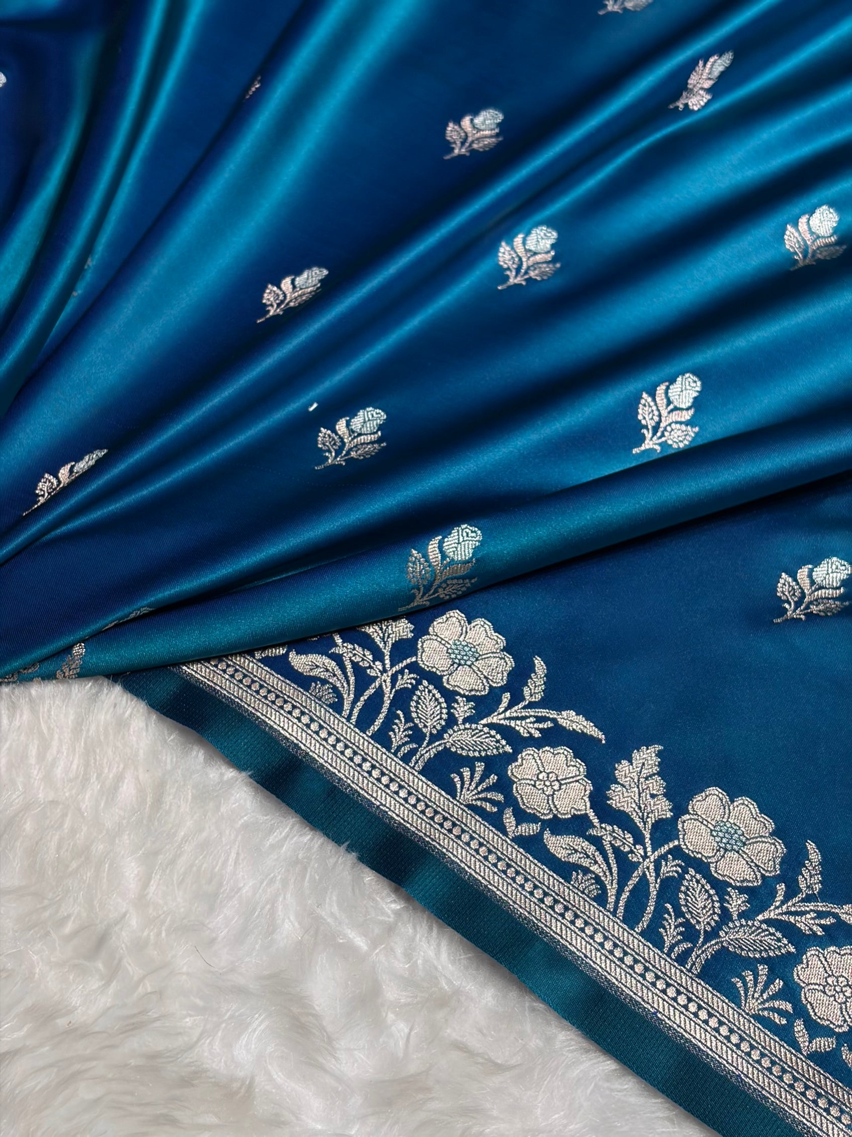 Peacock Blue Boota With Floral Border Mashru Silk Saree MSM-85