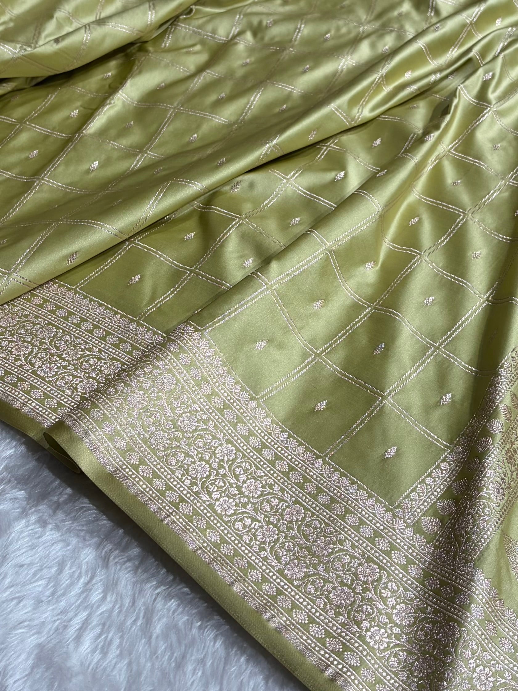 Pista Shades Banarasi With Floral Border Mashru Silk Saree MSM-124