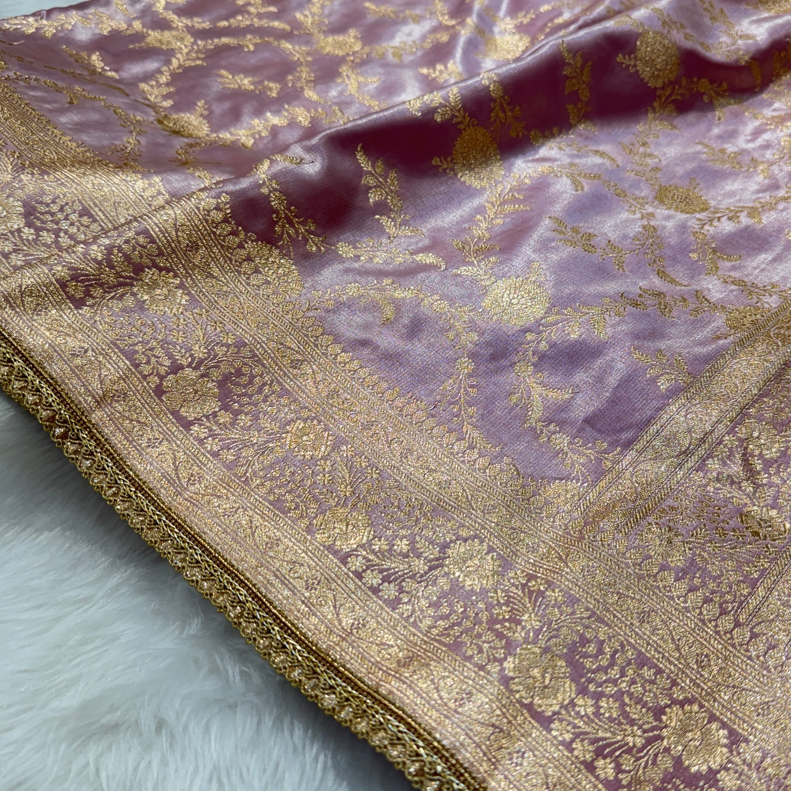 Scintillating Dusty Lavender Colour Satin Silk Banarasi Saree with Allover Jaal Pattern | SKU - SSGP2