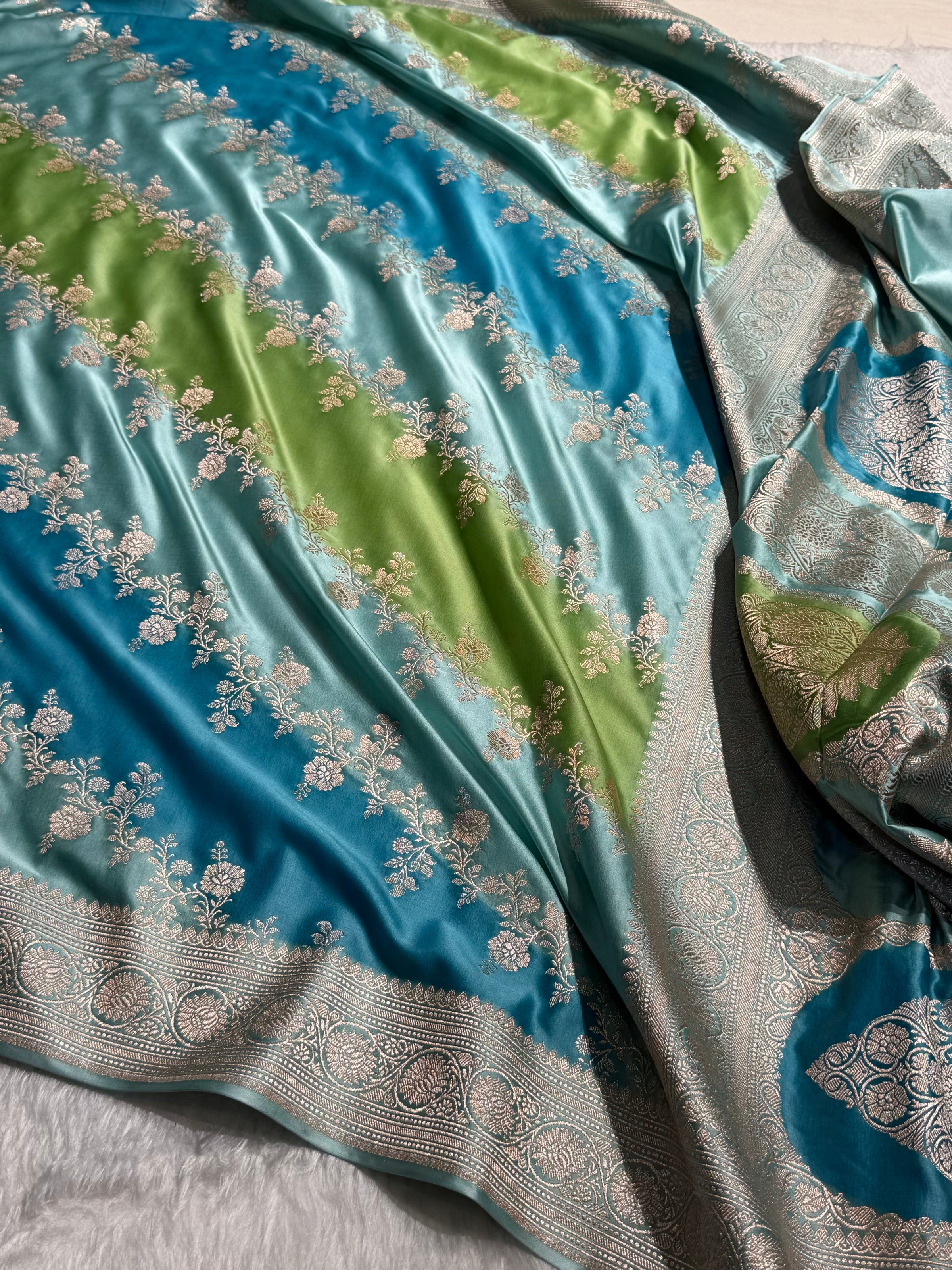 Multicolour Shades Rangkart Mashru Silk Saree MSRK01