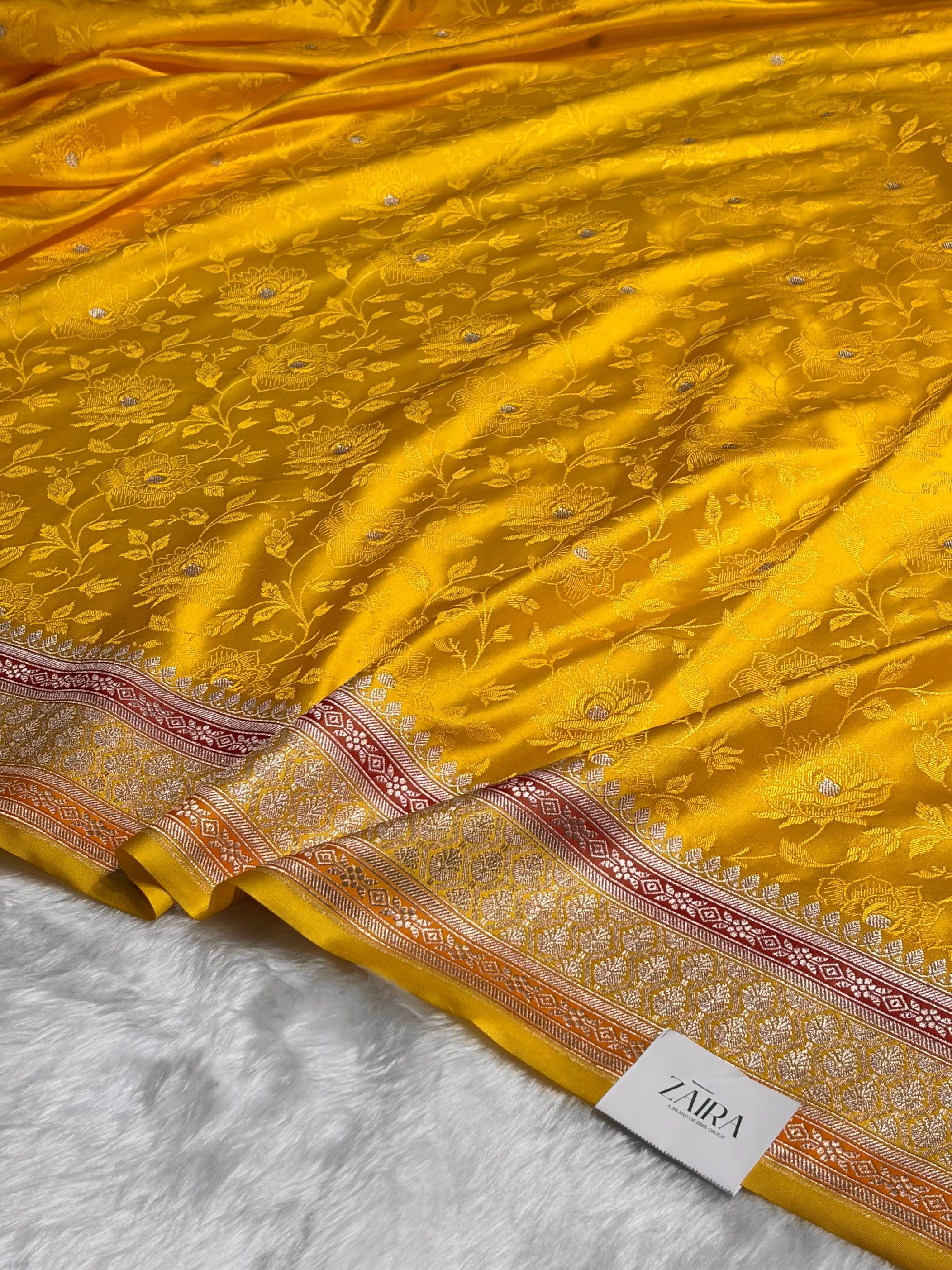 Yellow Shades Minakari Tanchoi Floral Booti Mashru Silk Saree MS59