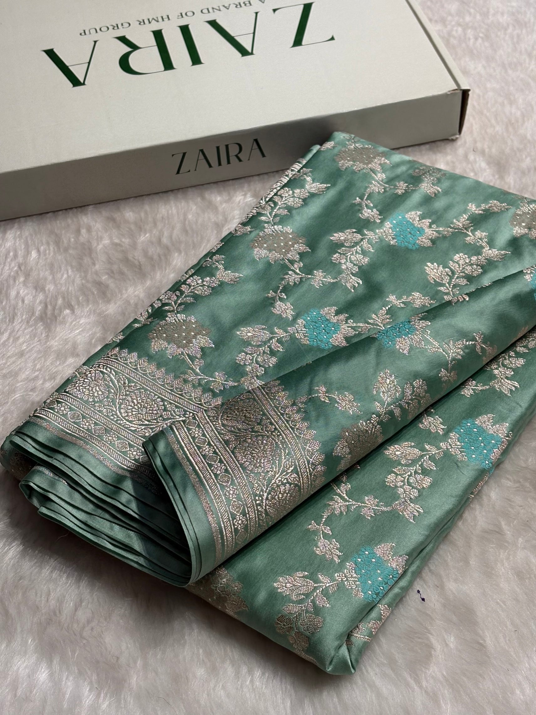 Sea Green Shades Jaal Pattern Mashru Silk Saree MS57
