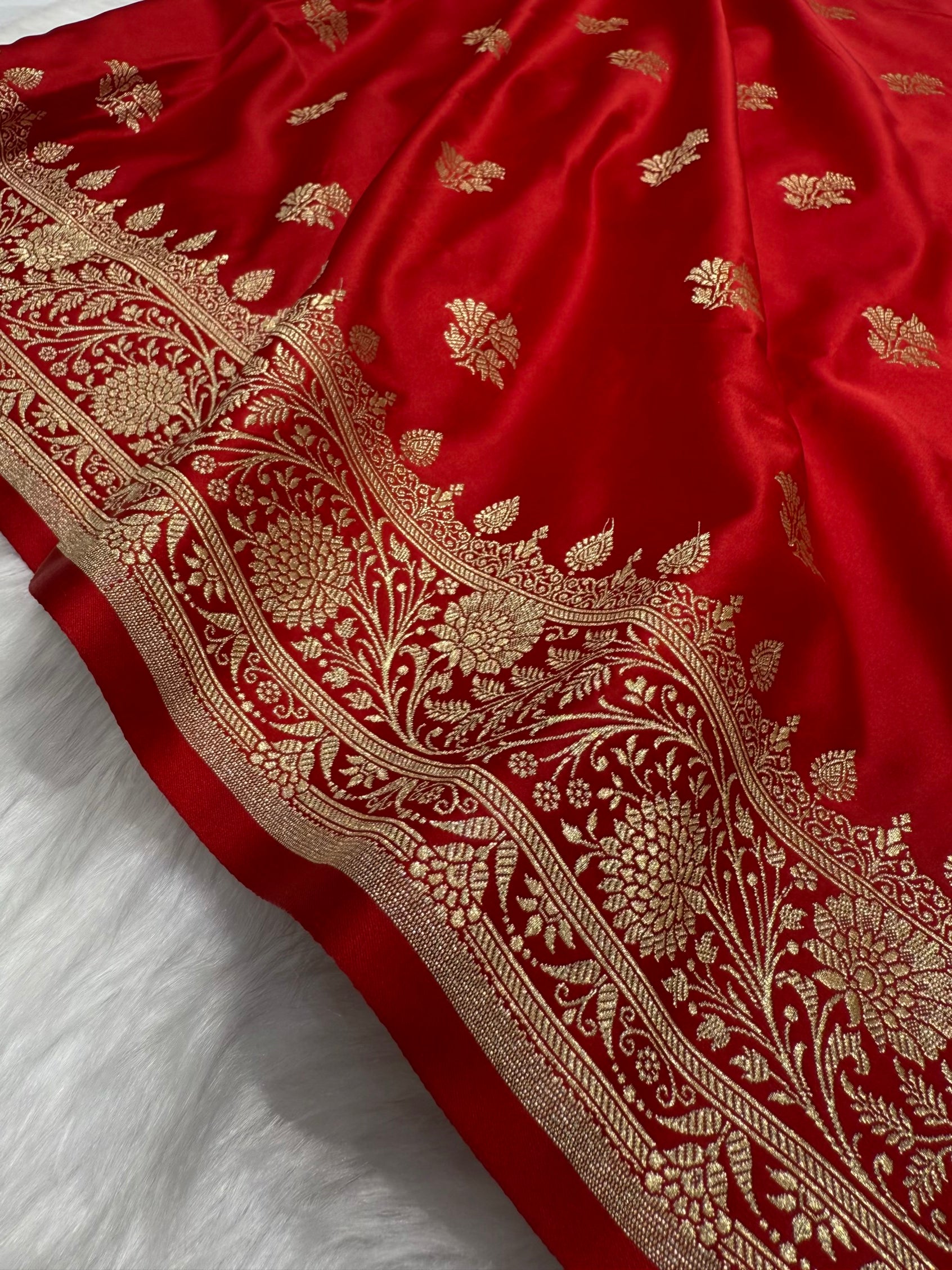 Bridal Red Shades Floral Boota Satin Katan Silk saree SK32