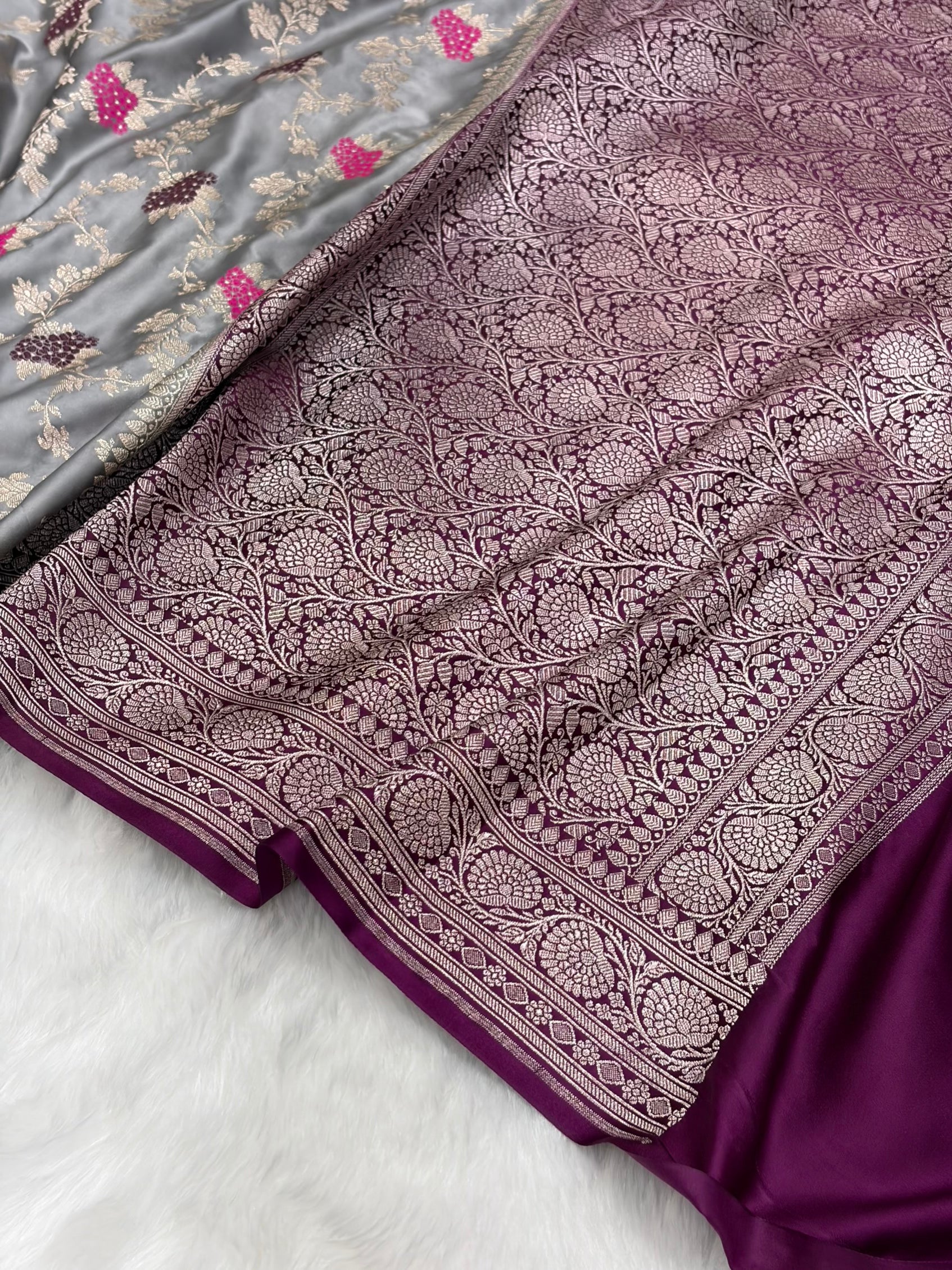 Contrast Gray Shades With Minakari Jaal Pattern Mashru Silk Saree MS57