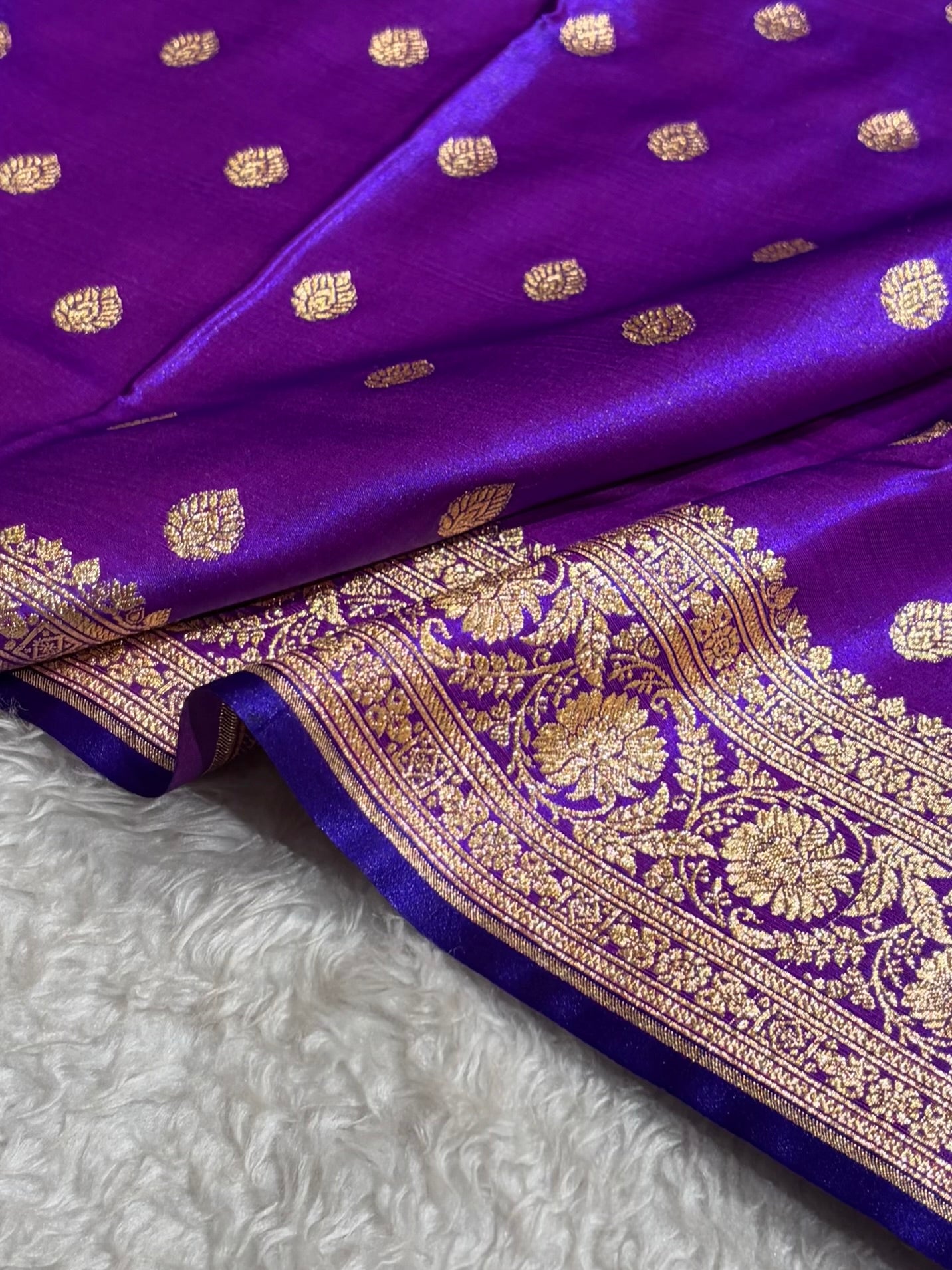 Purple Shades Boota Pattern Banarasi Satin Silk Saree SS45