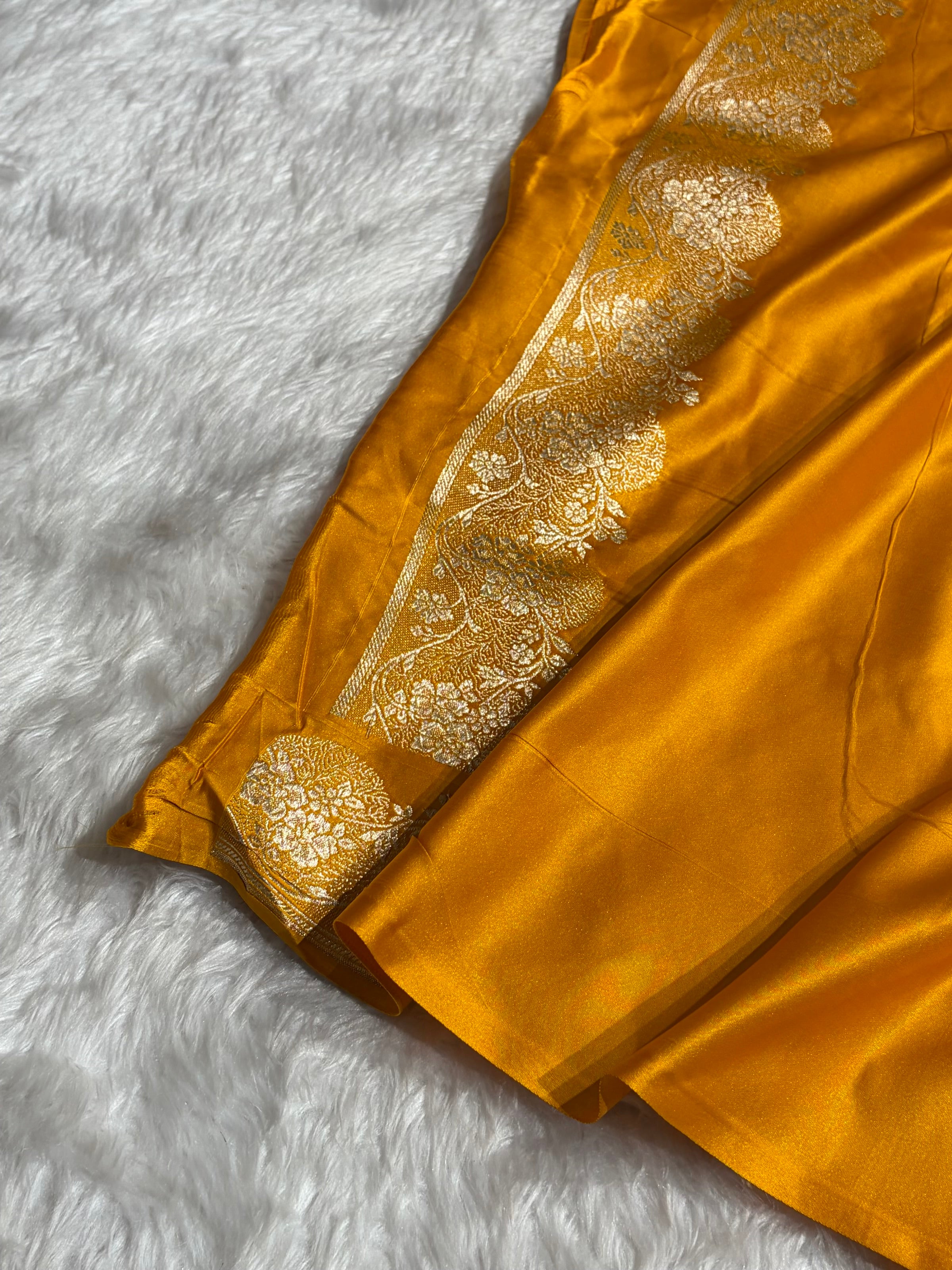 Mustard Shade With Booti Pattern Mashru Silk Saree