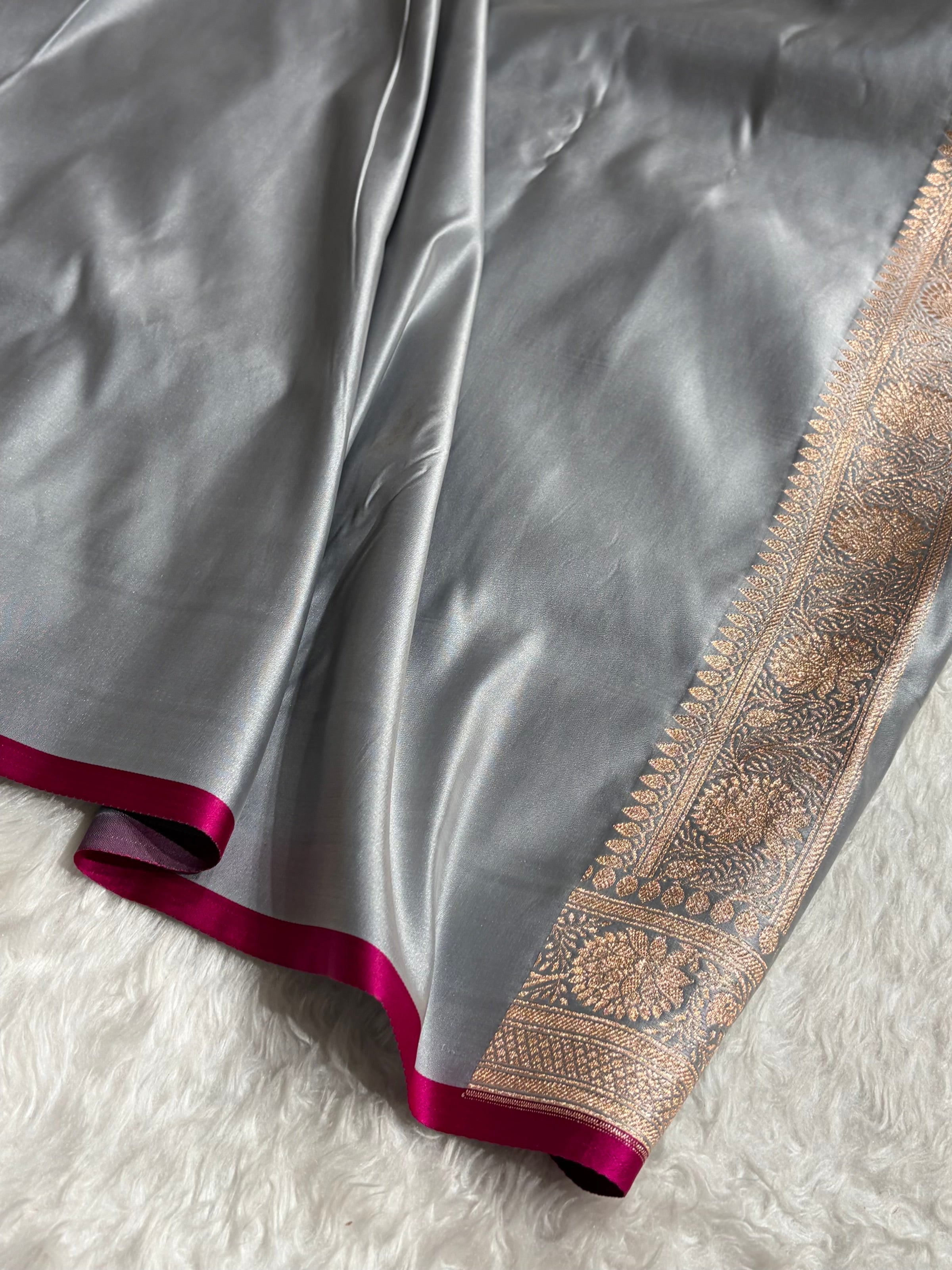 Banarasi Grey Shades Booti Katan Silk Saree SK07