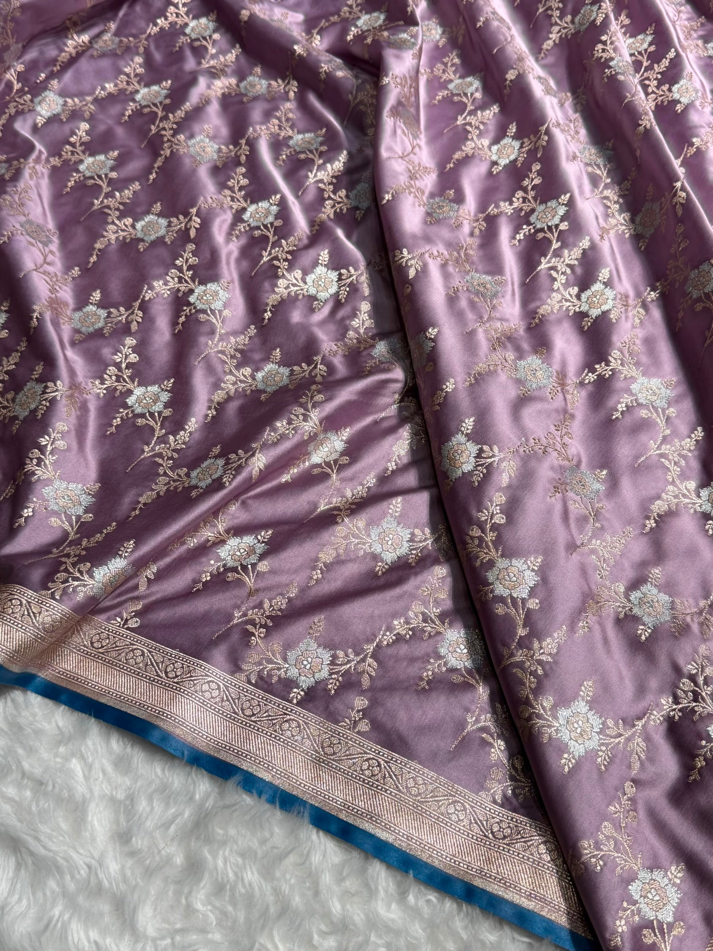 Dusty Lavender Shades Minakari Jaal Mashru Silk Saree MCS08