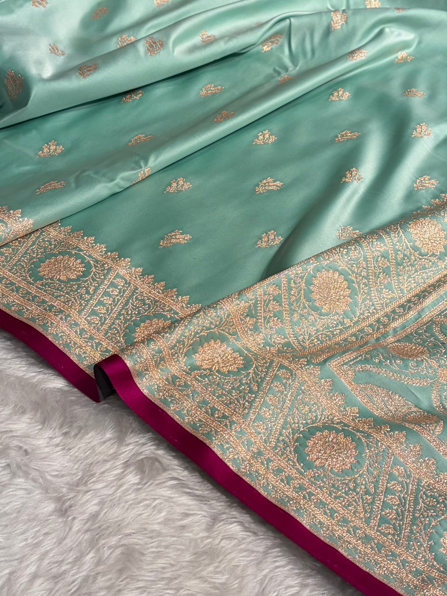 Banarasi Satin Katan Saree With Boota in Sea Green Shades SK110