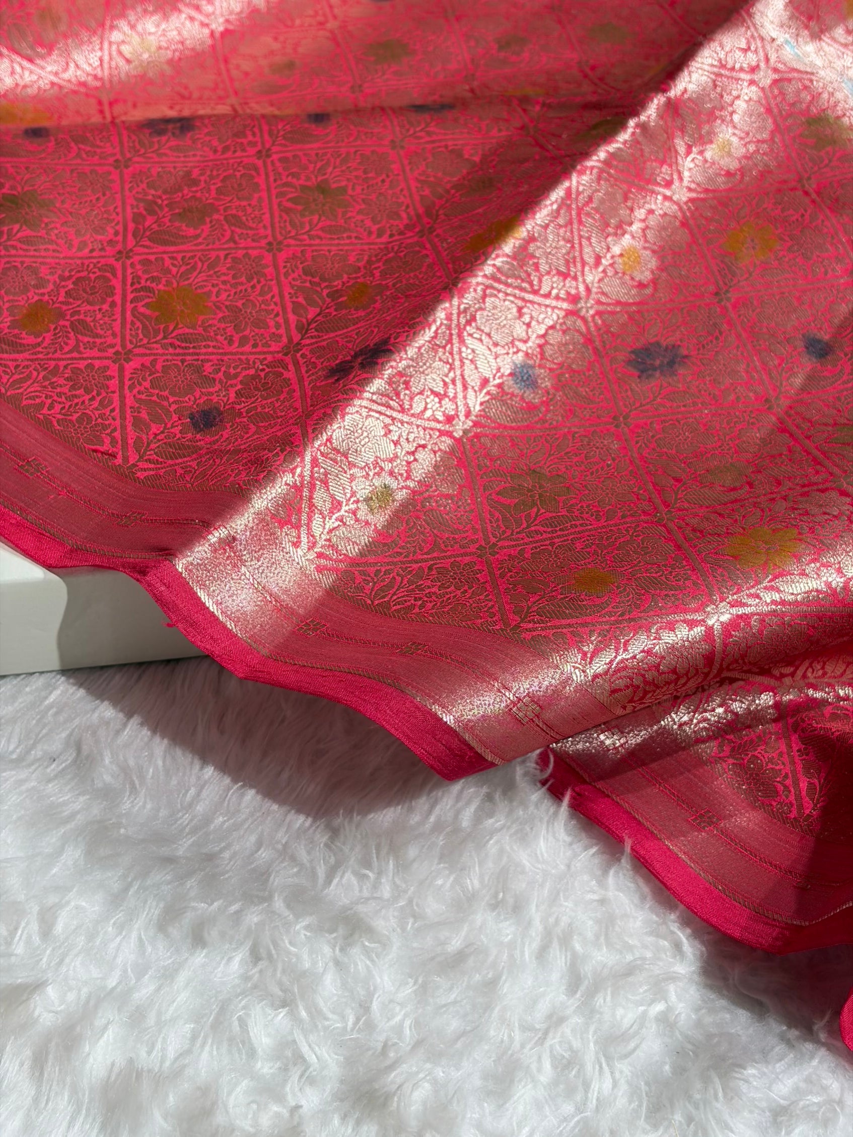 Banarasi Rani Shade Flower Minakari Brocade Pure Caramel Mango Silk Saree CS-19