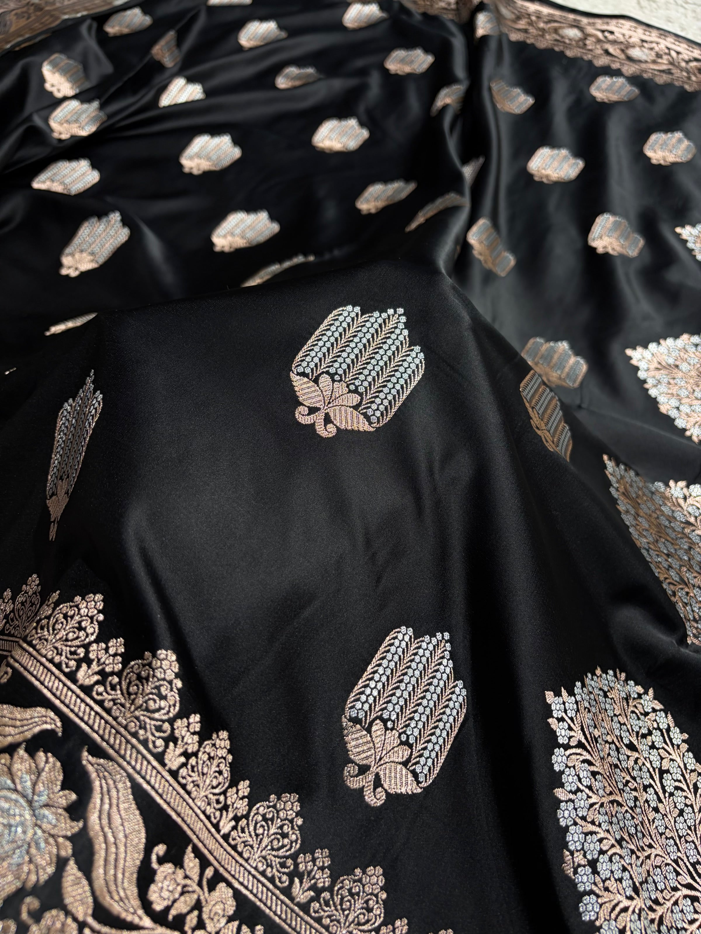 Black Shades Banarasi Boota Pattern Minakari Floral Mashru Silk Saree MSM-122